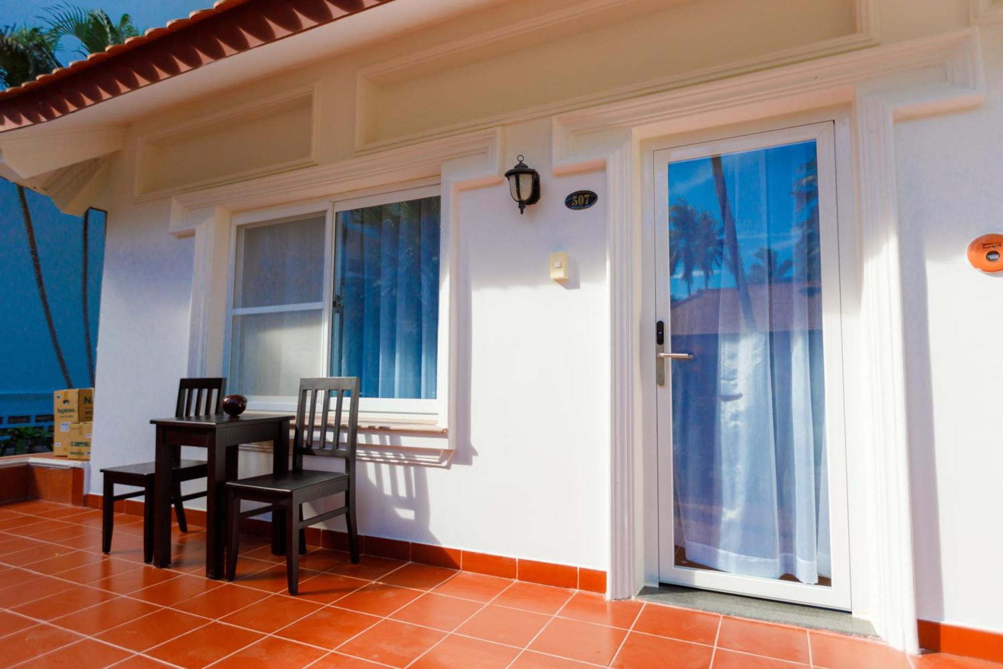 Le Aqua & Phan Thiet - Swiss Village & Resort Mui Ne