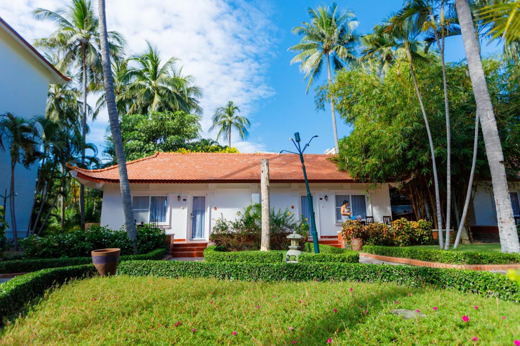 Le Aqua & Phan Thiet - Swiss Village & Resort Mui Ne