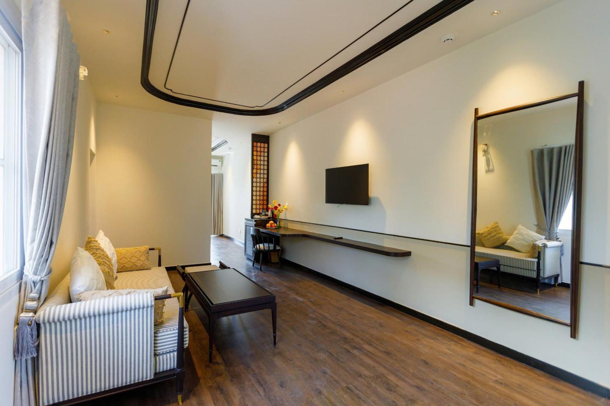 Resort Le Aqua & Phan Thiet - Swiss Village & Mui Ne