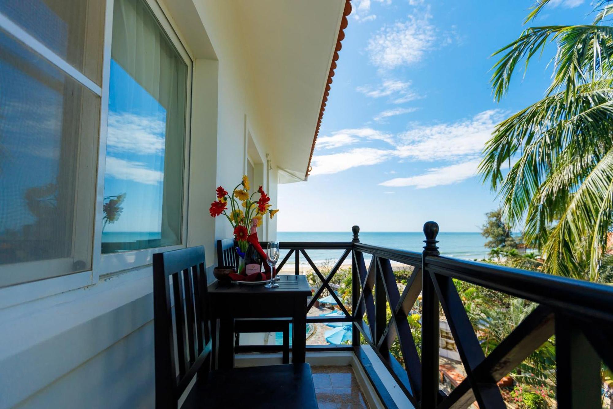 Le Aqua & Phan Thiet - Swiss Village & Resort Mui Ne