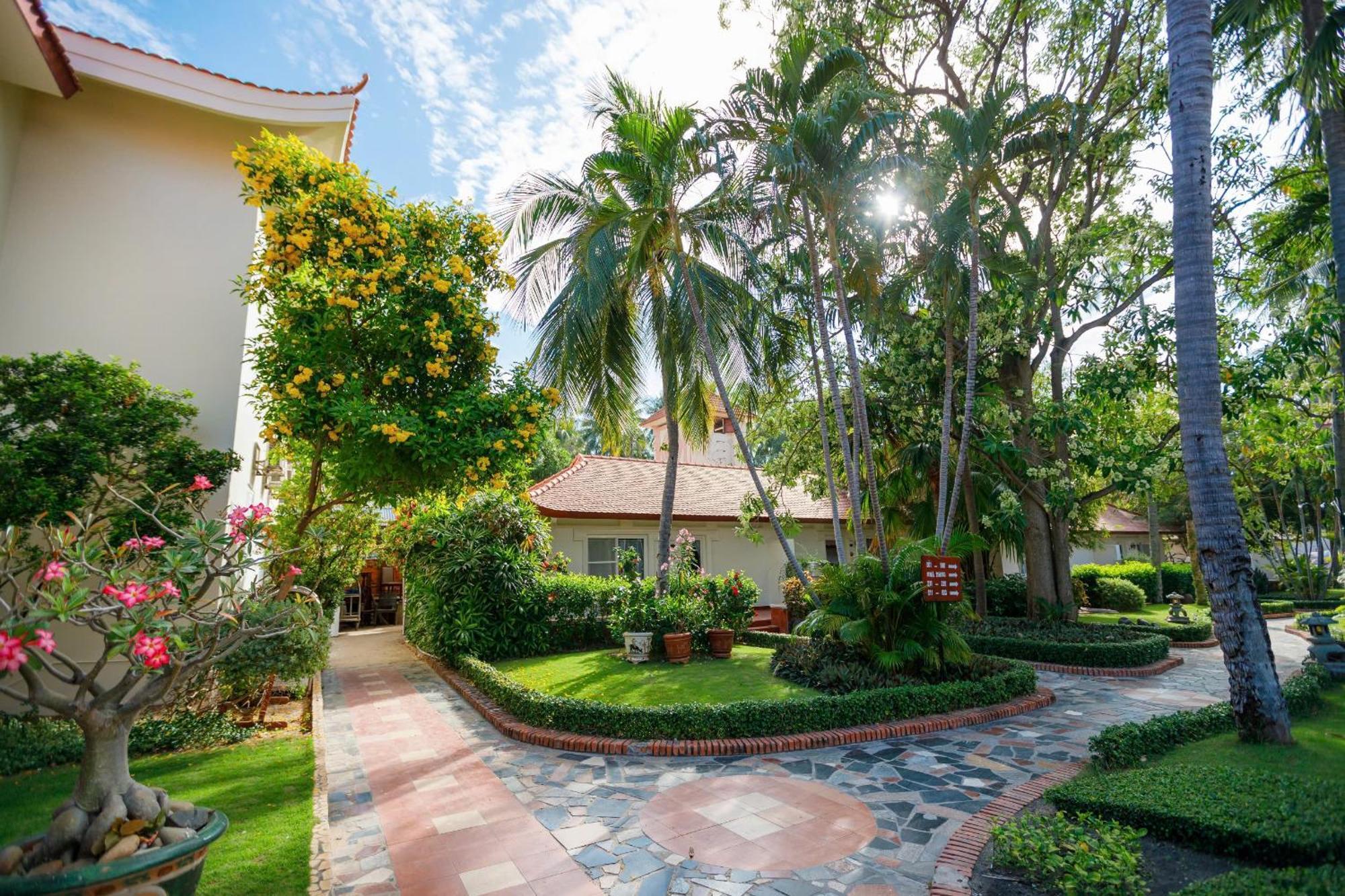 Resort Le Aqua & Phan Thiet - Swiss Village &