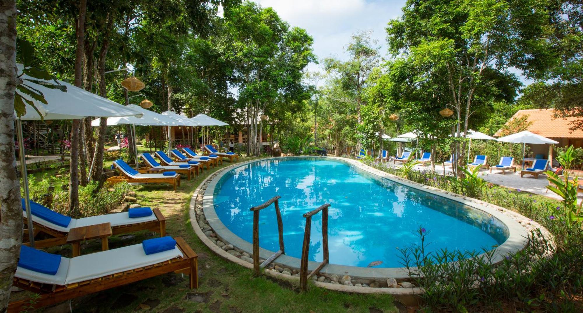 Valley Village Phu Quoc Resort 3*