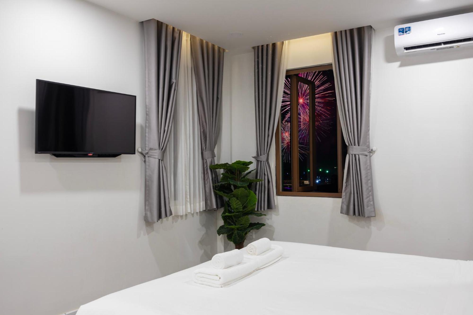 Lotus Cafe Hotel Phu Quoc