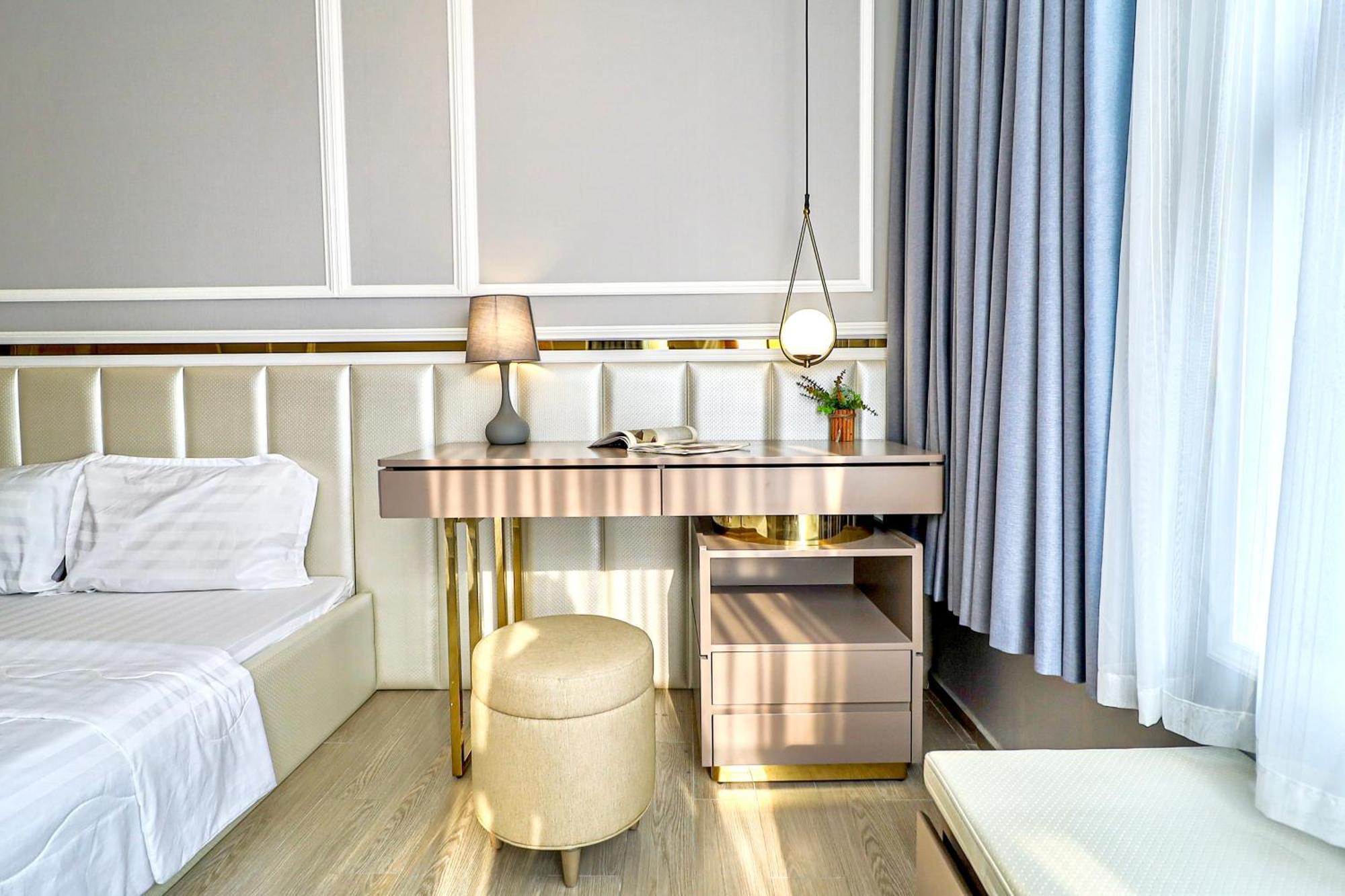 Classy - Csj Tower Vung Tau, Luxury, Sky-sea View And Walk-to-beach Apartment *