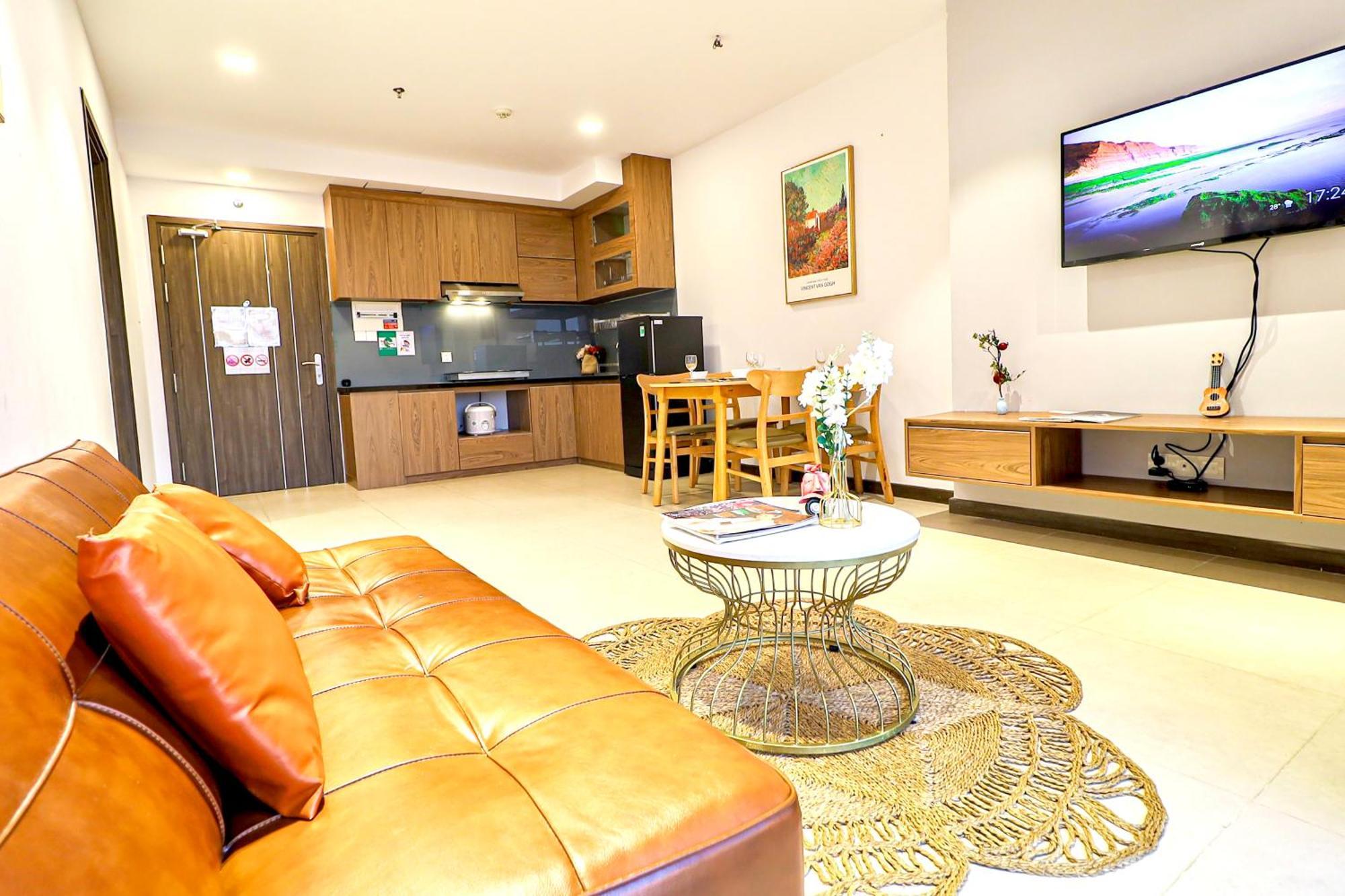 Classy - Csj Tower Vung Tau, Luxury, Sky-sea View And Walk-to-beach Vung Tau