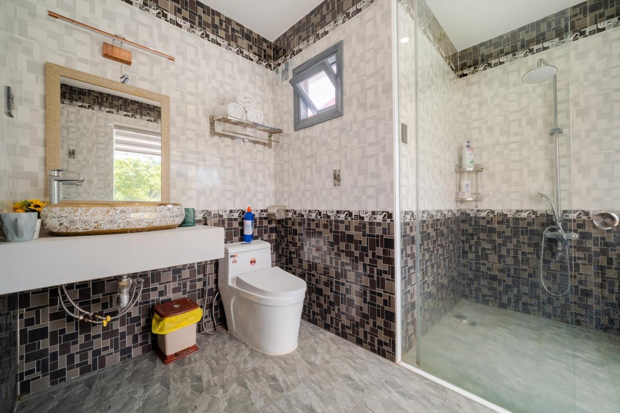 Ho Boi Hoang My Checkin Hoa Giay Hoang Le Kha Villa Vung Tau