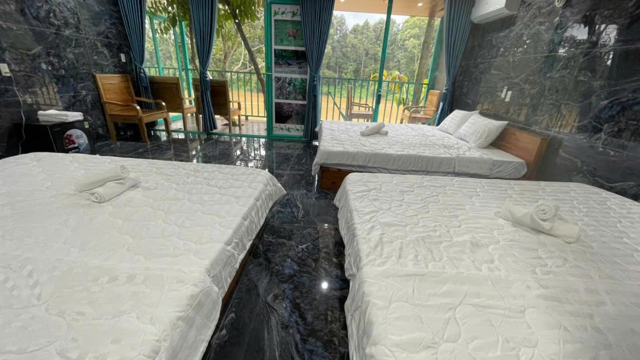 Khu nghỉ mát River 2*