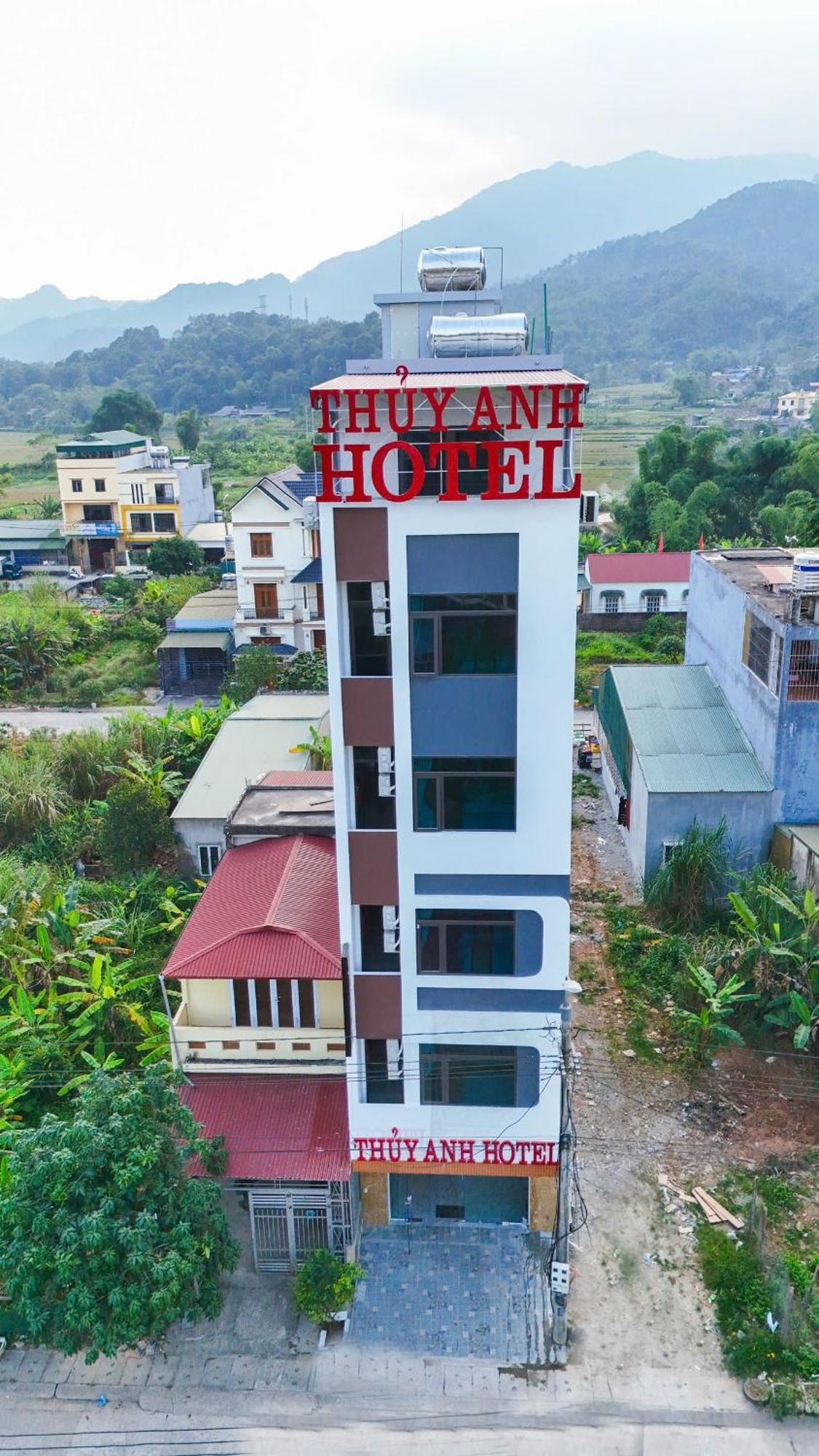 Thuy Anh Ha Giang