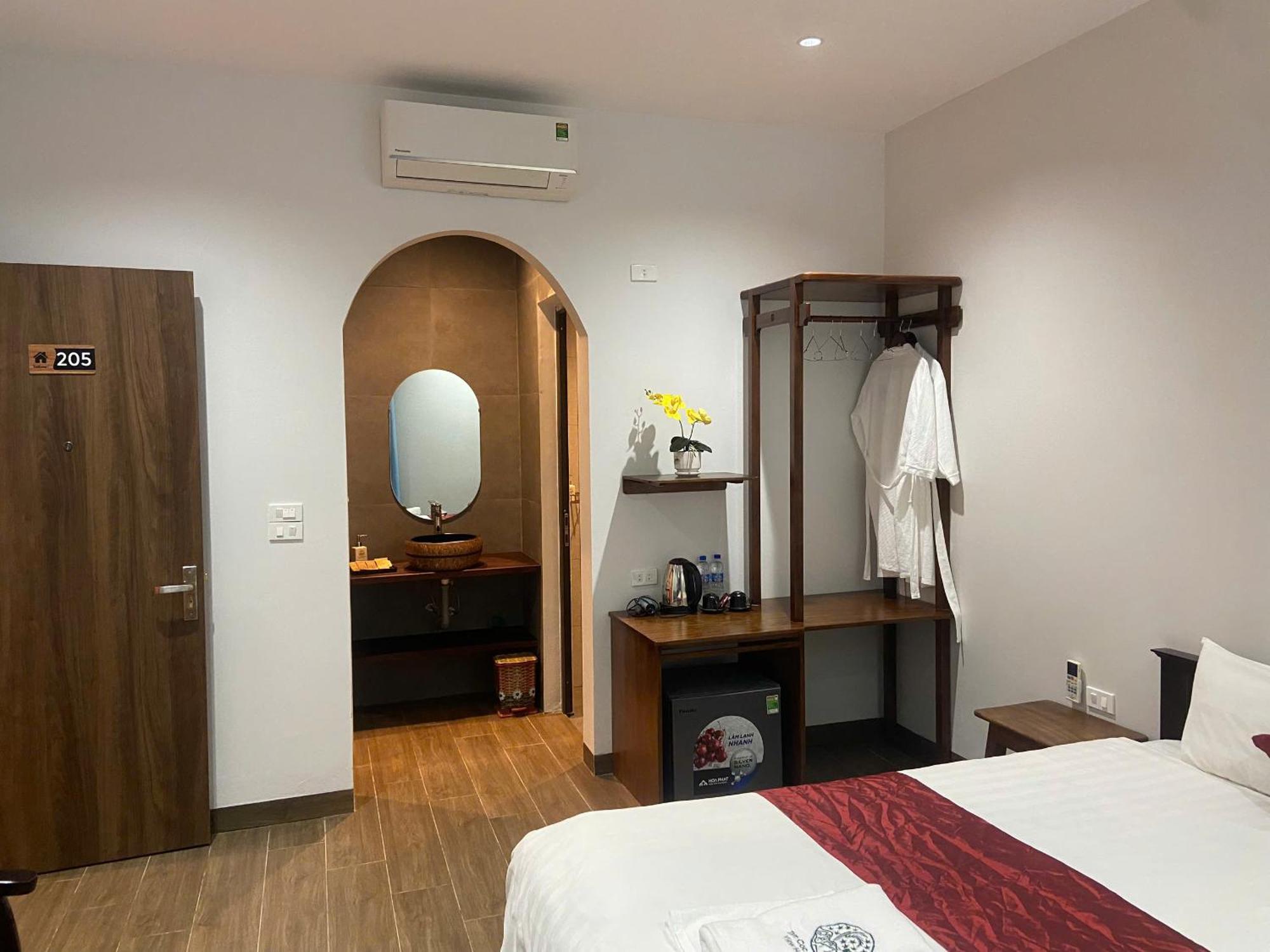 Tam Coc Mountain View Homestay