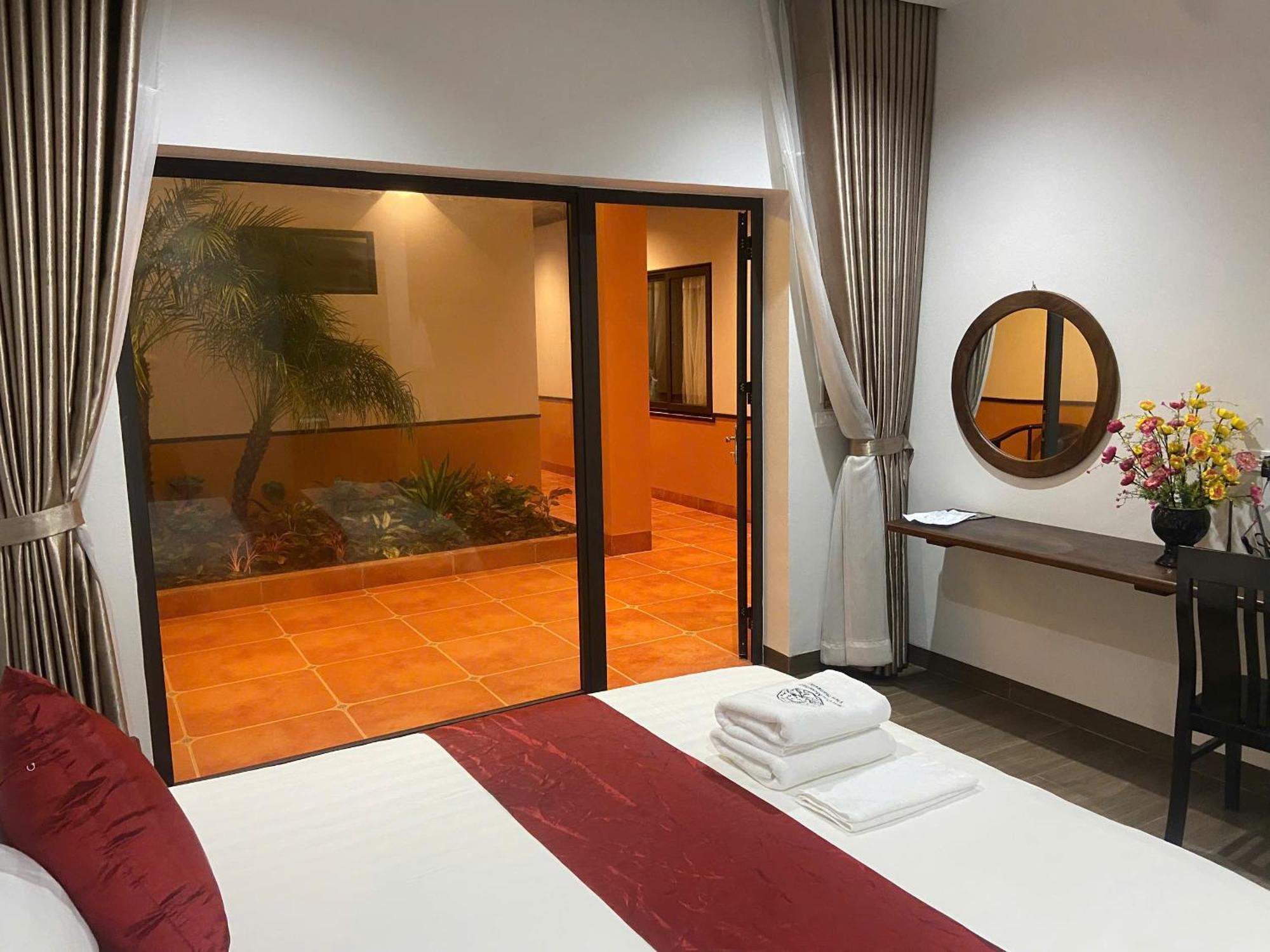Homestay Tam Coc Mountain View Ninh Binh