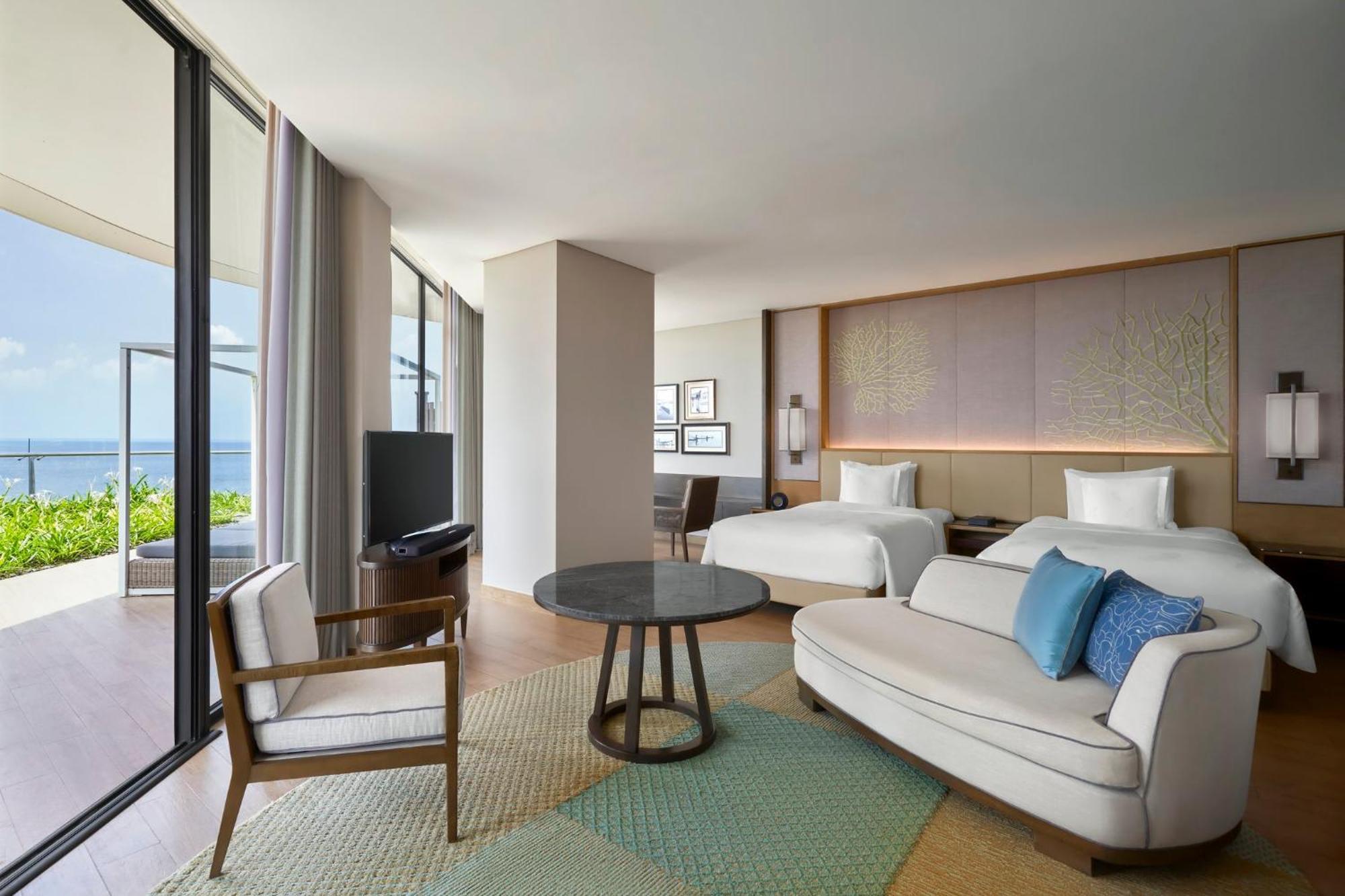 Intercontinental Long By Ihg