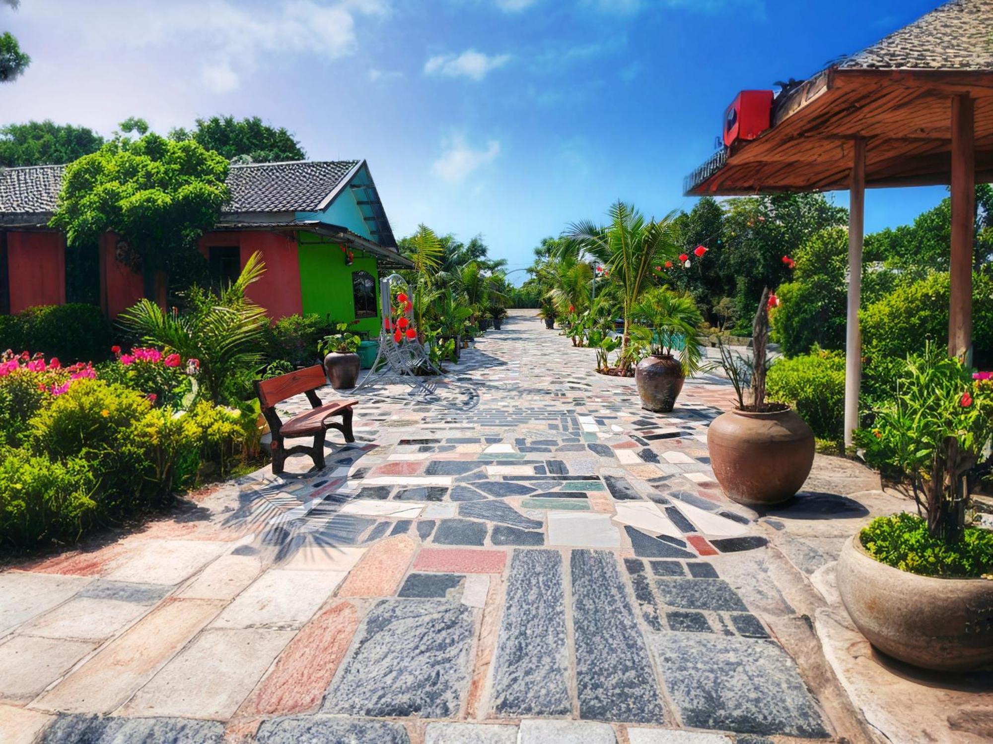 Ninh Binh Peaceful Retreat Lodge