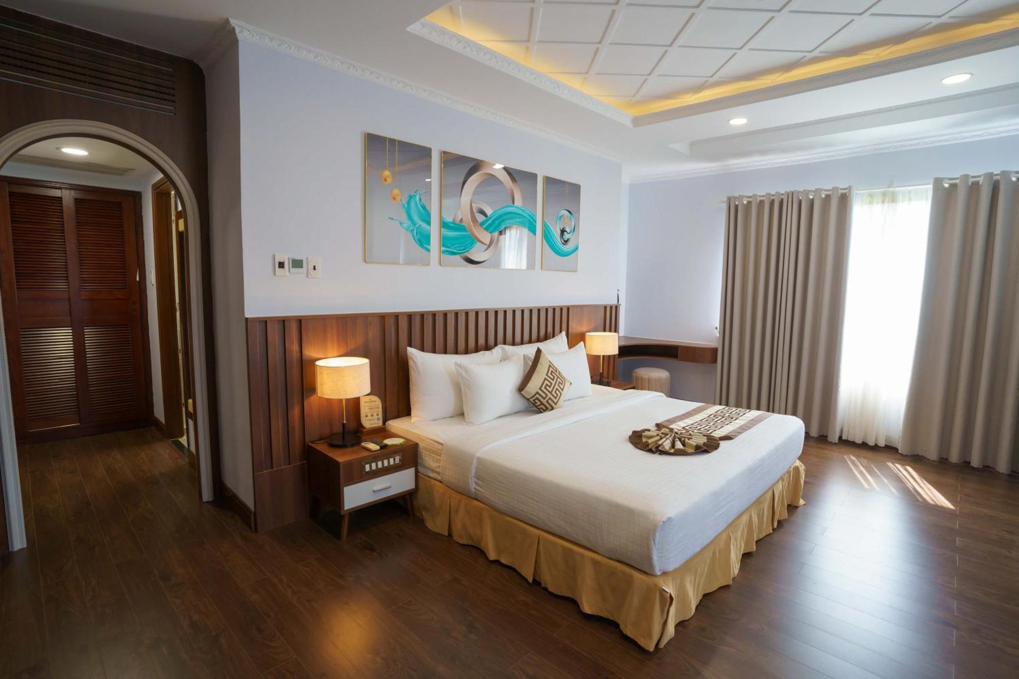Saigon - Ninh Chu & Resort 4*