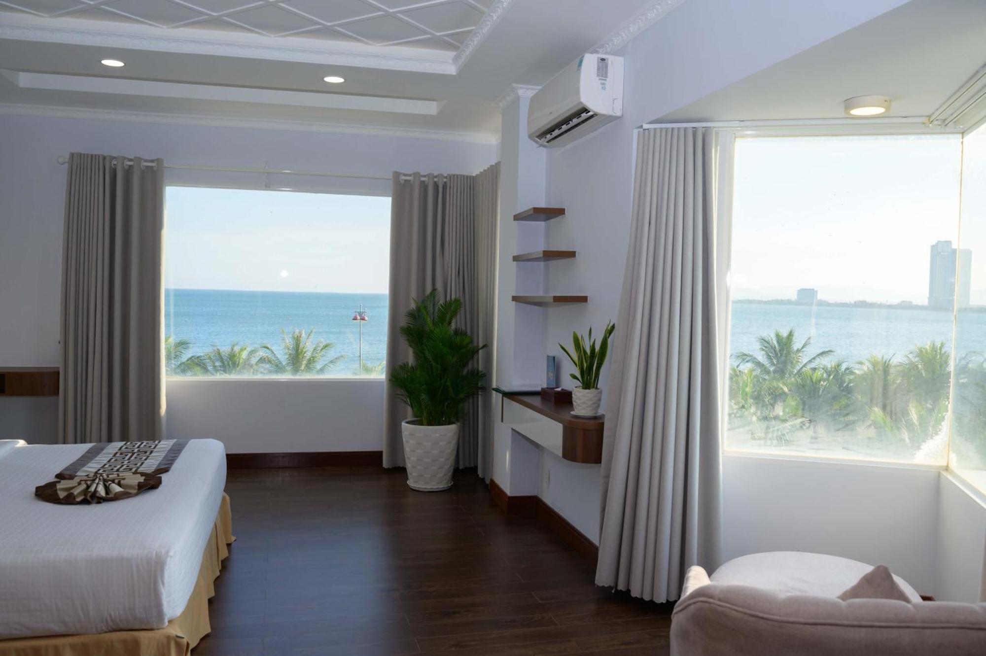 Saigon - Ninh Chu & 4*
