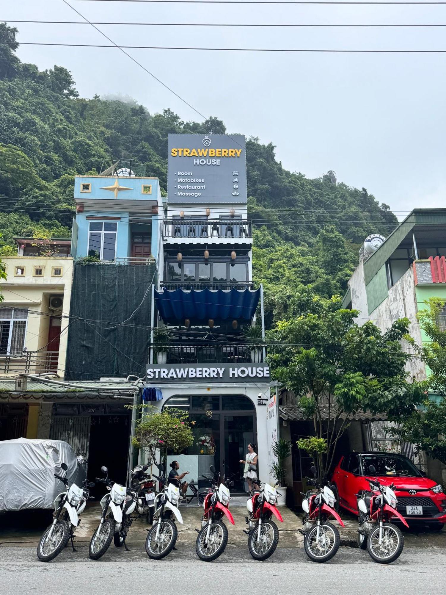 Strawberry House , Tour & Motorbikes Rentel Bed & Breakfast Ha Giang