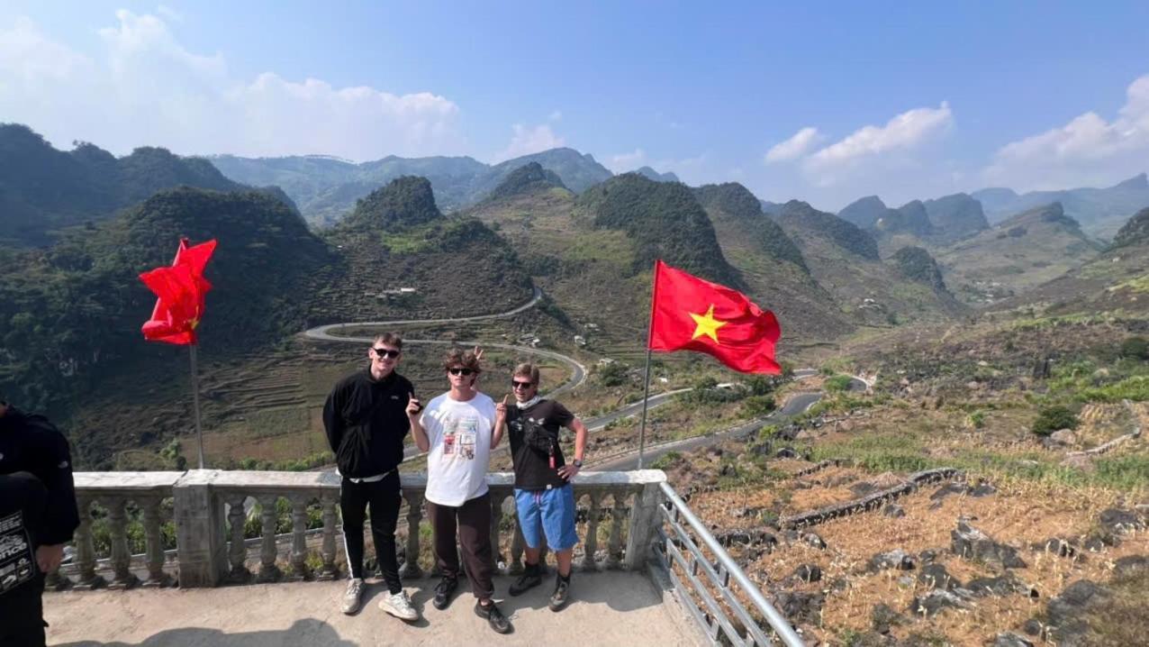Bed & Breakfast Strawberry House , Tour & Motorbikes Rentel Ha Giang