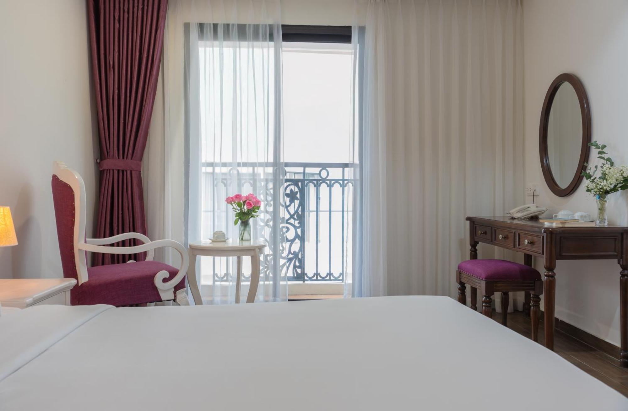 Khách sạn Bonjour 4*