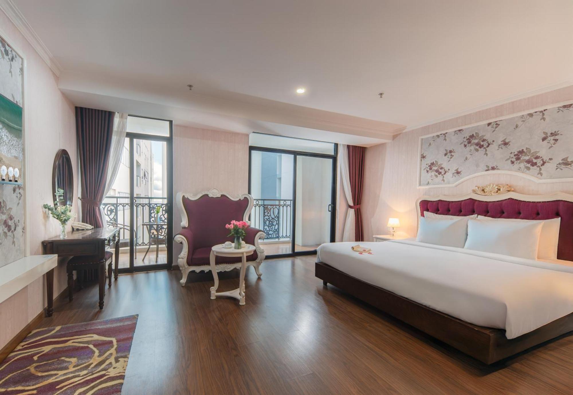 Khách sạn Bonjour Nha Trang
