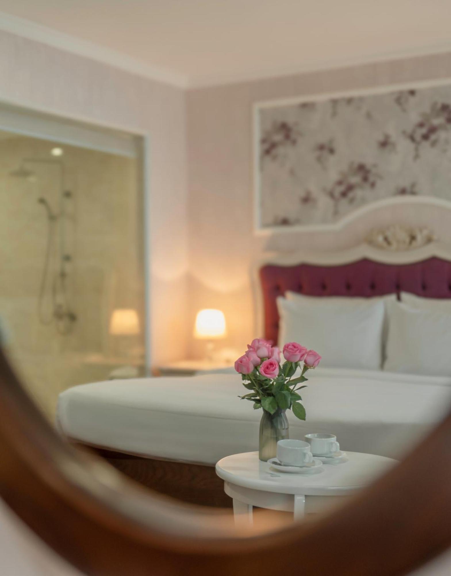 Khách sạn Bonjour Nha Trang