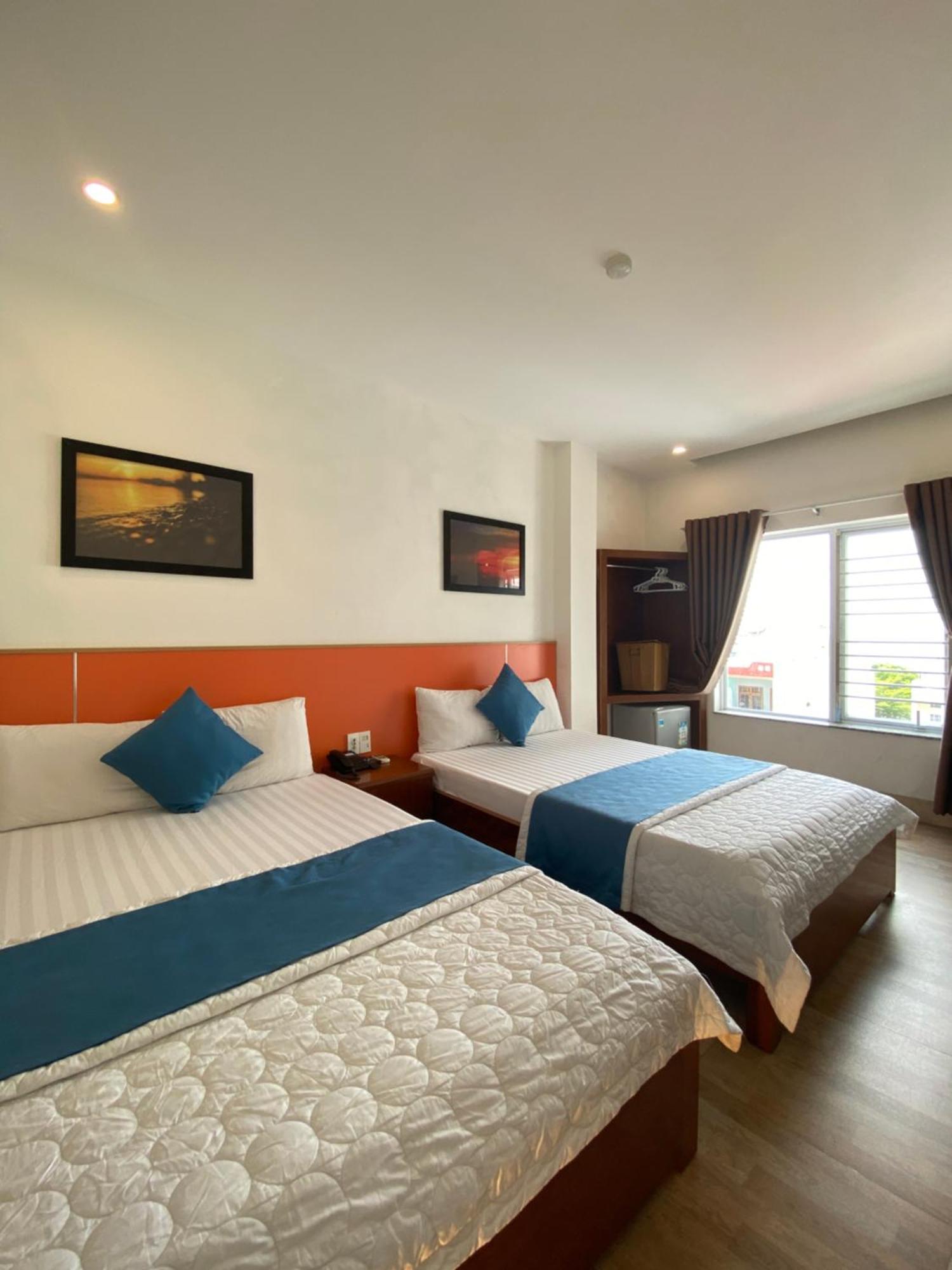 Hoang Hung Hotel *