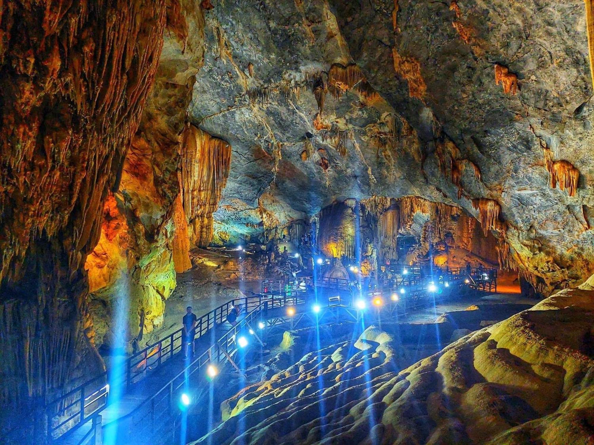 Nam Anh Phong Nha