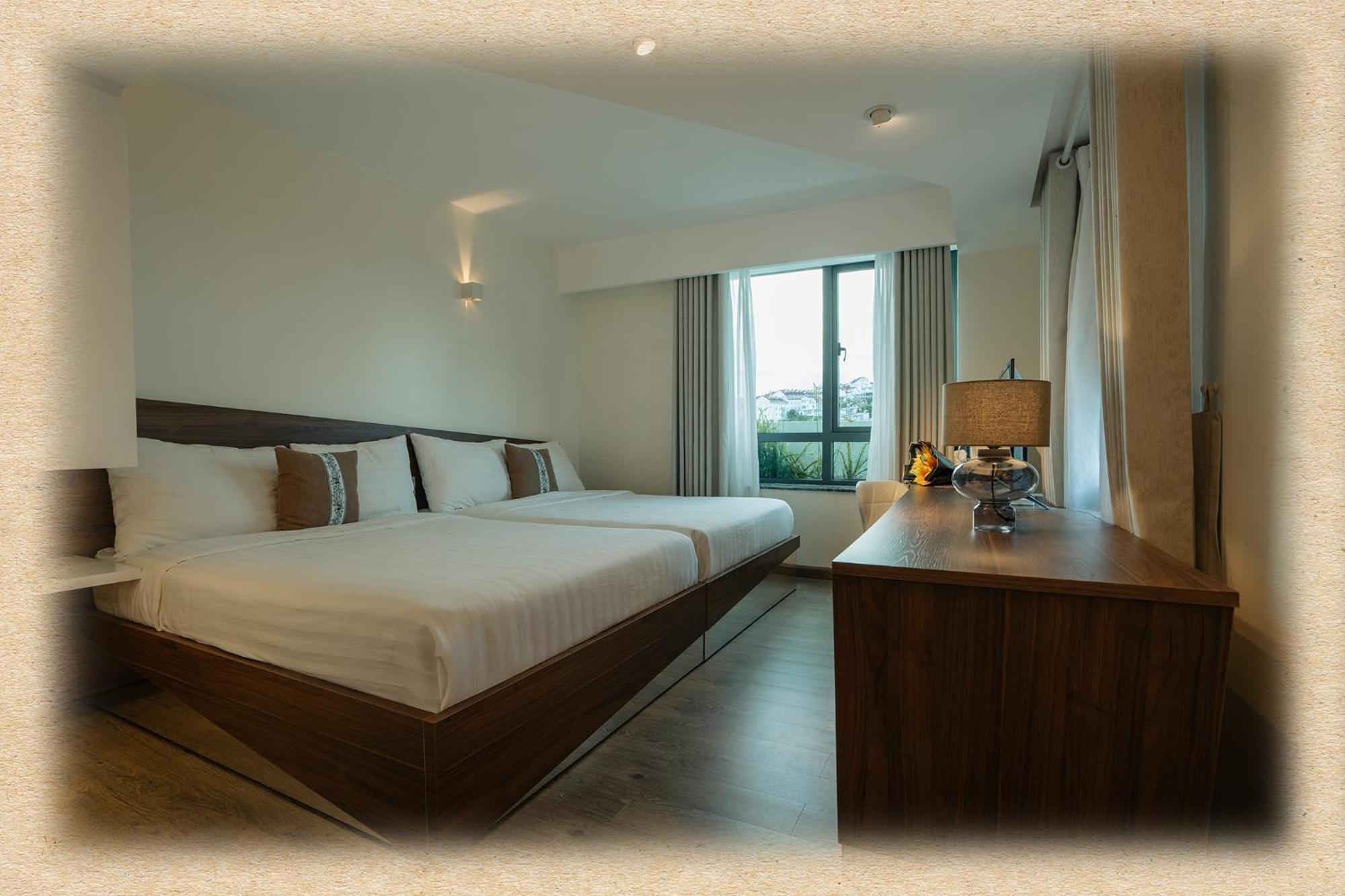 Hanoi Amsterdam Art Aparthotel