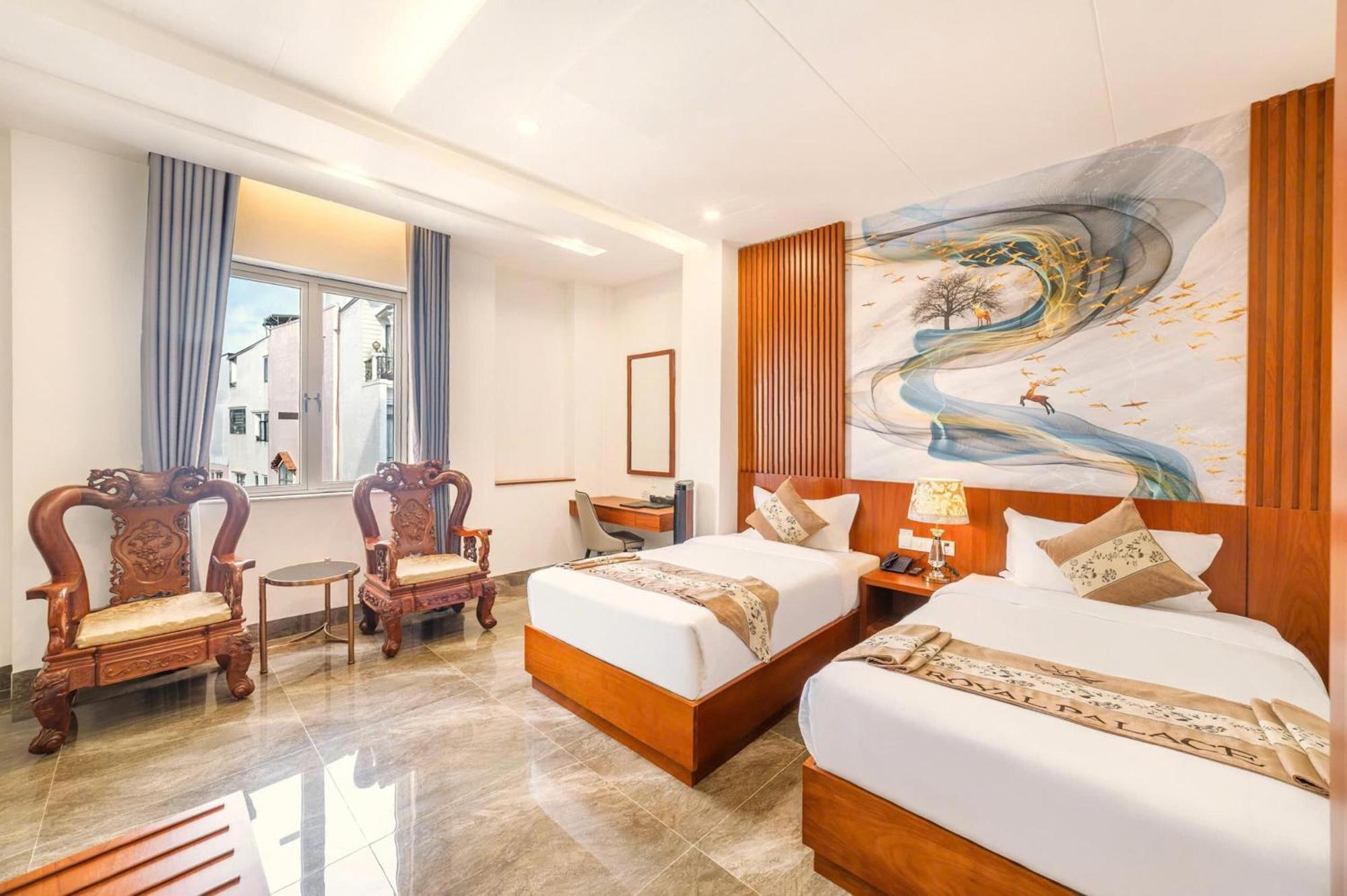 Royal Palace 3*