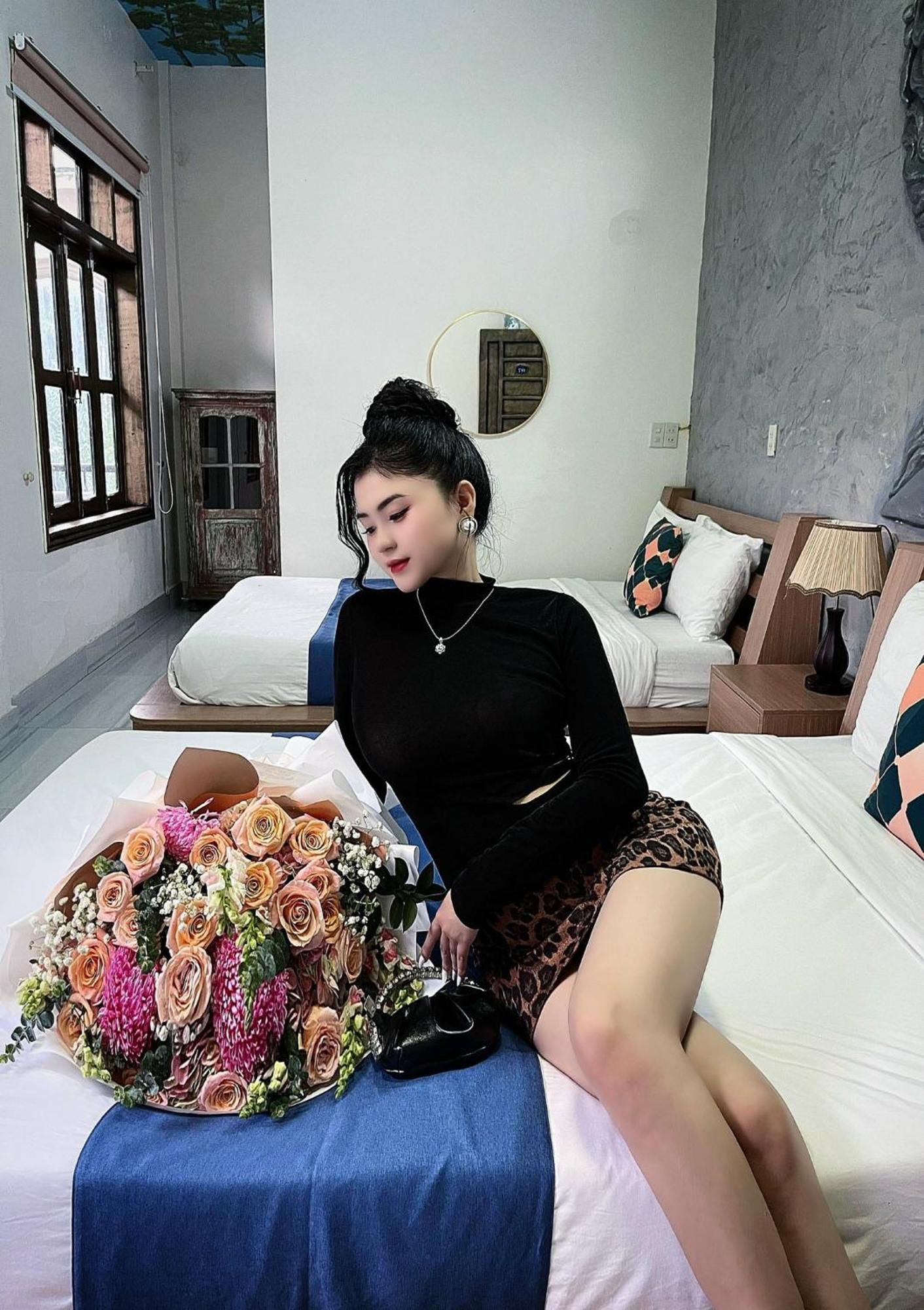 Hello & Villa Hue
