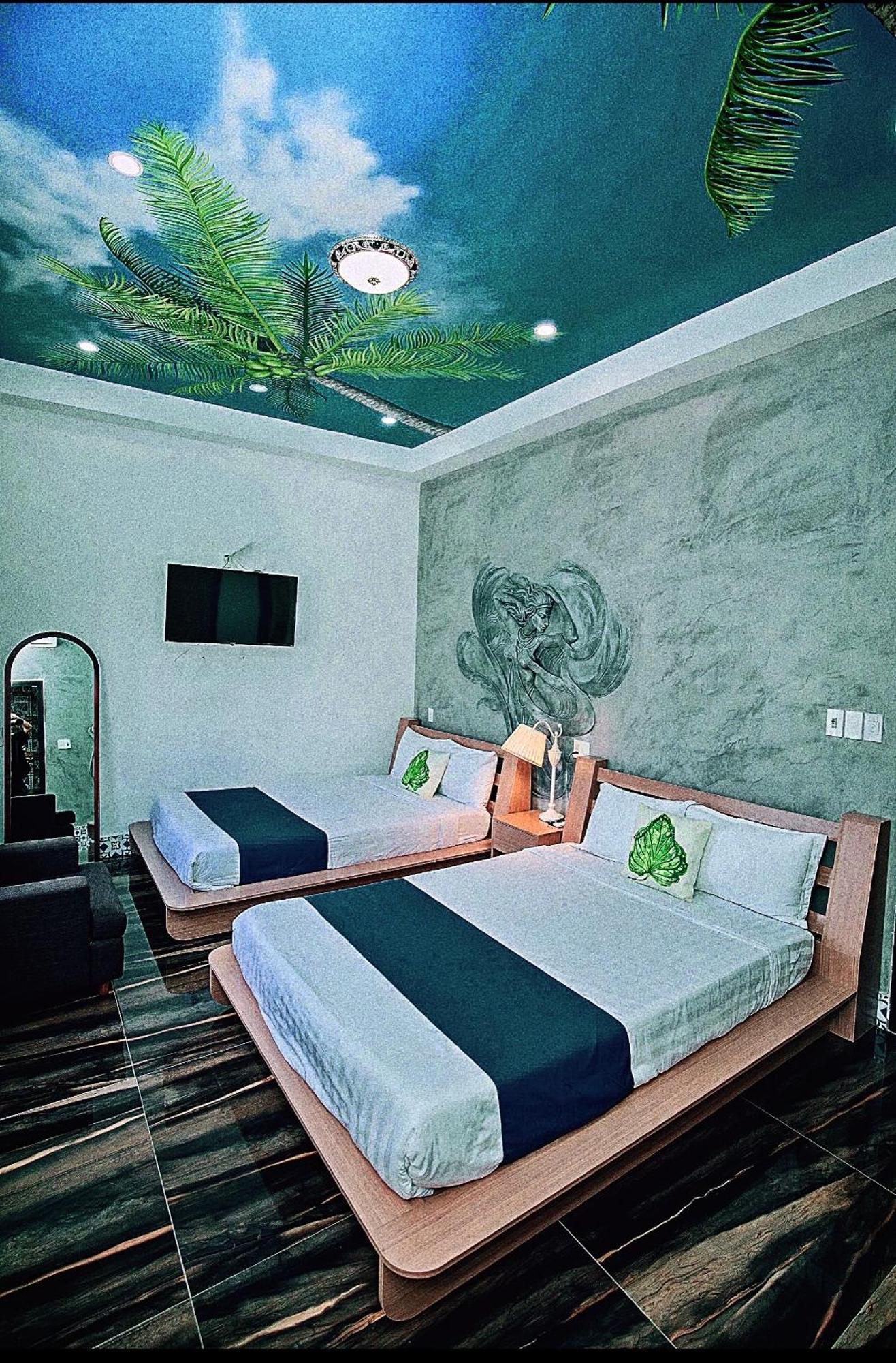 Hello & Villa Hue