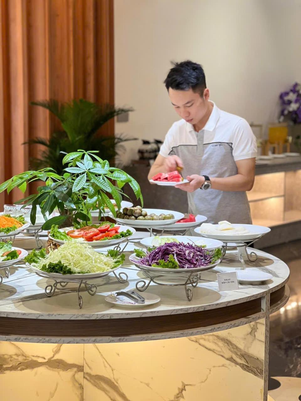 Diamond Vân đồn Khách sạn Cam Pha