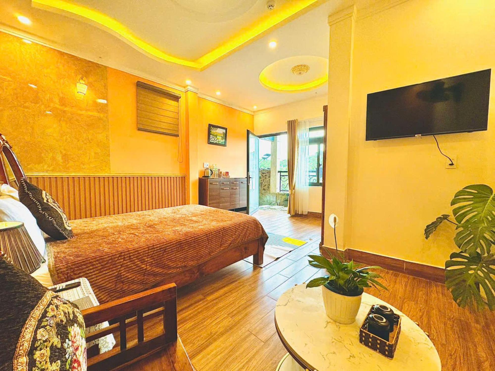 Pine Forest House *