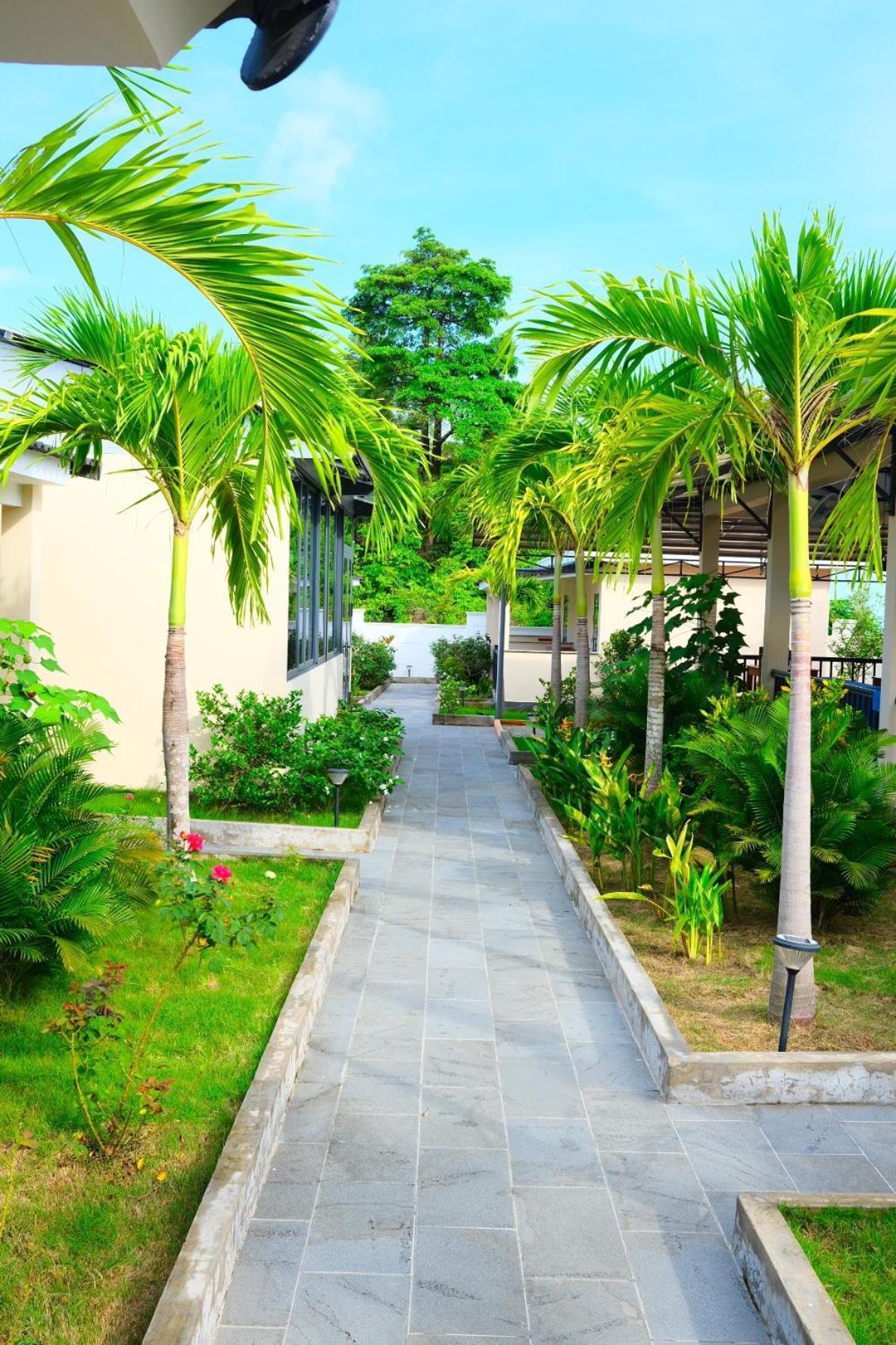 Resort Lam & 5*