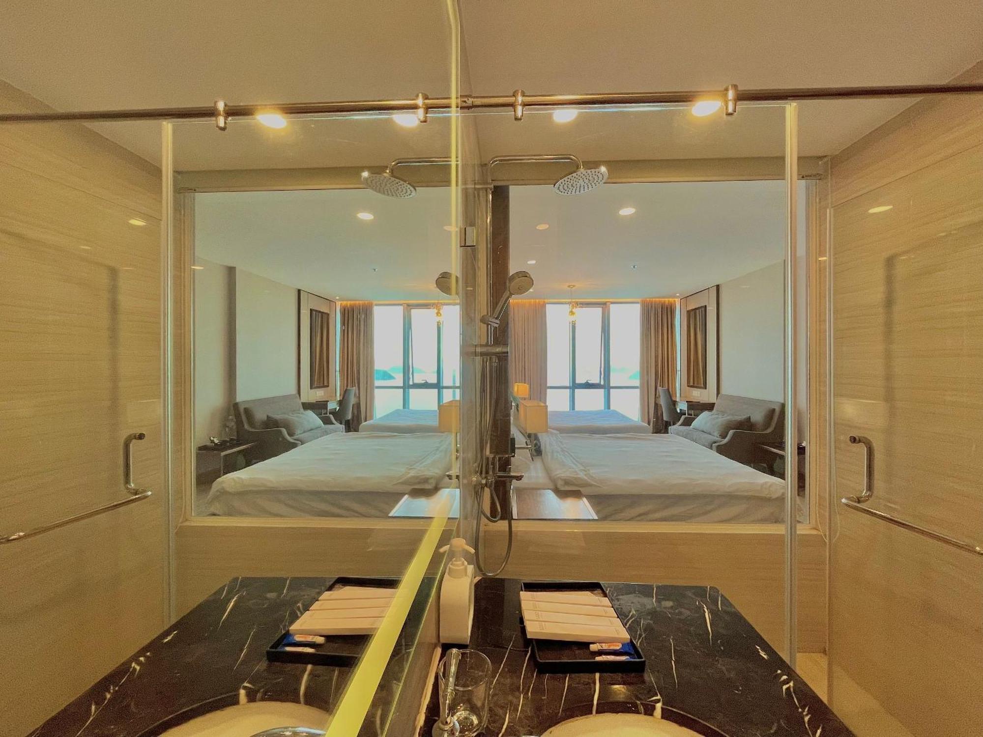 Apartment Luxury Seaview Panorama By Luna Nha Trang