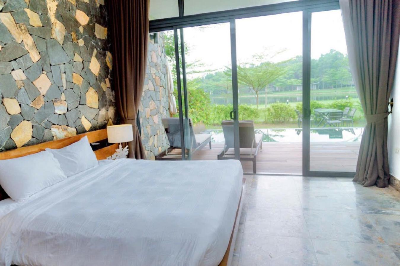Villa Flamigo Dai Lai - View Ho Ngoc Quang