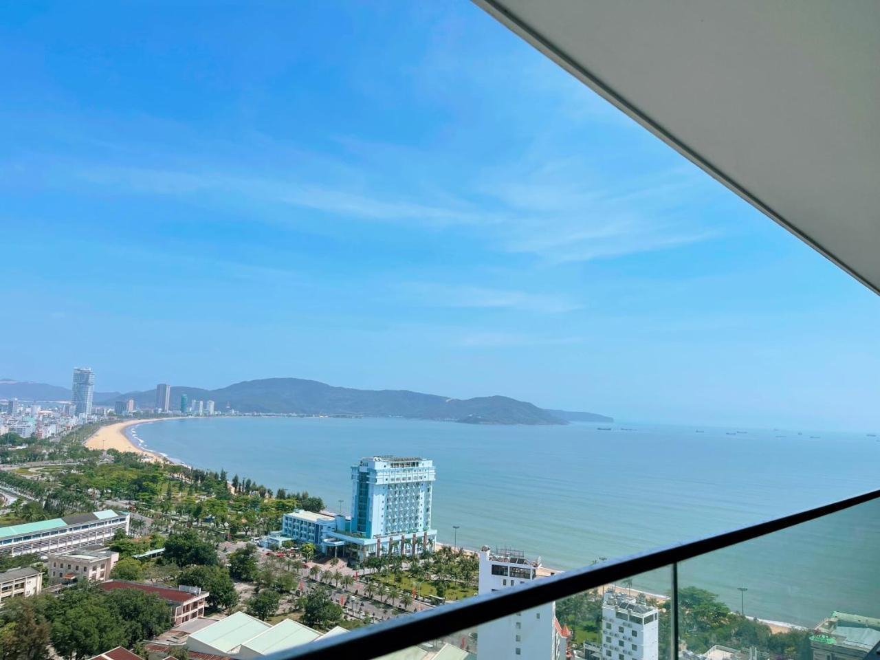 Flc Seaview Condotel *