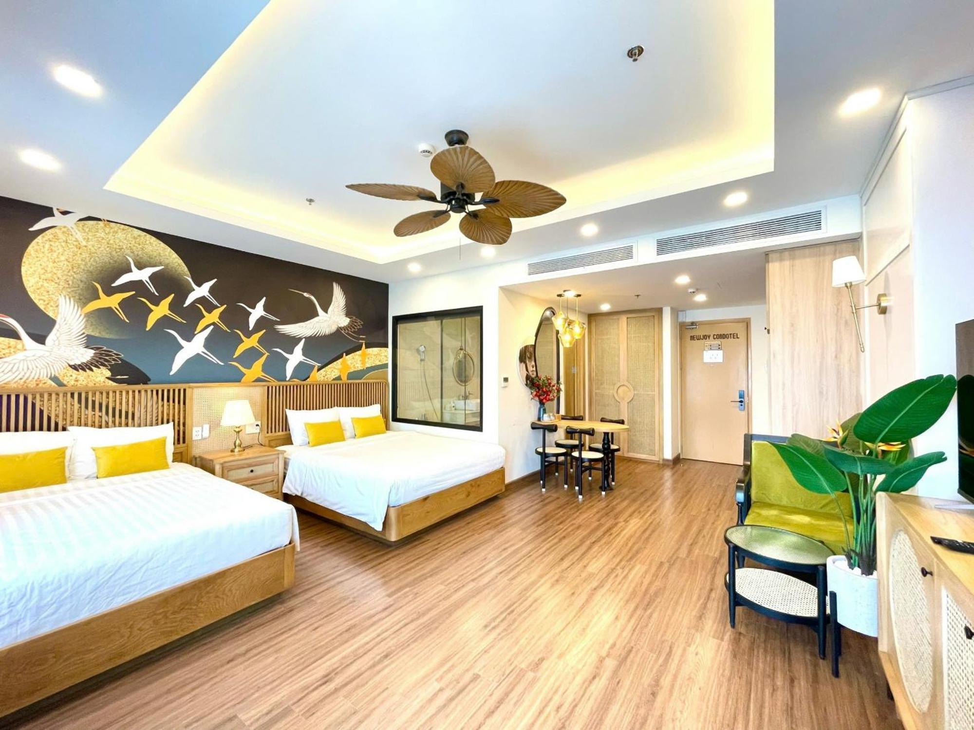 Flc Seaview Condotel
