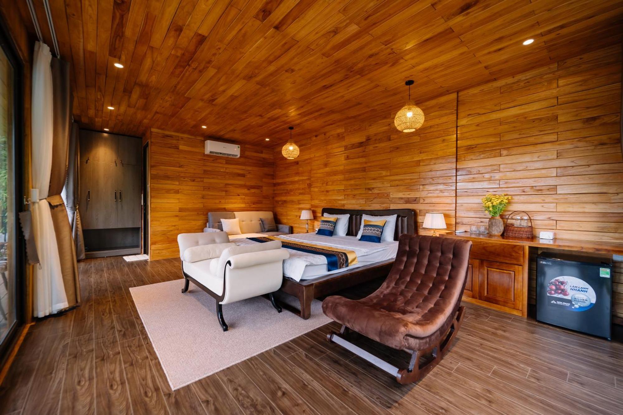 Lotus Premium - Group Tours Hotel Ha Giang