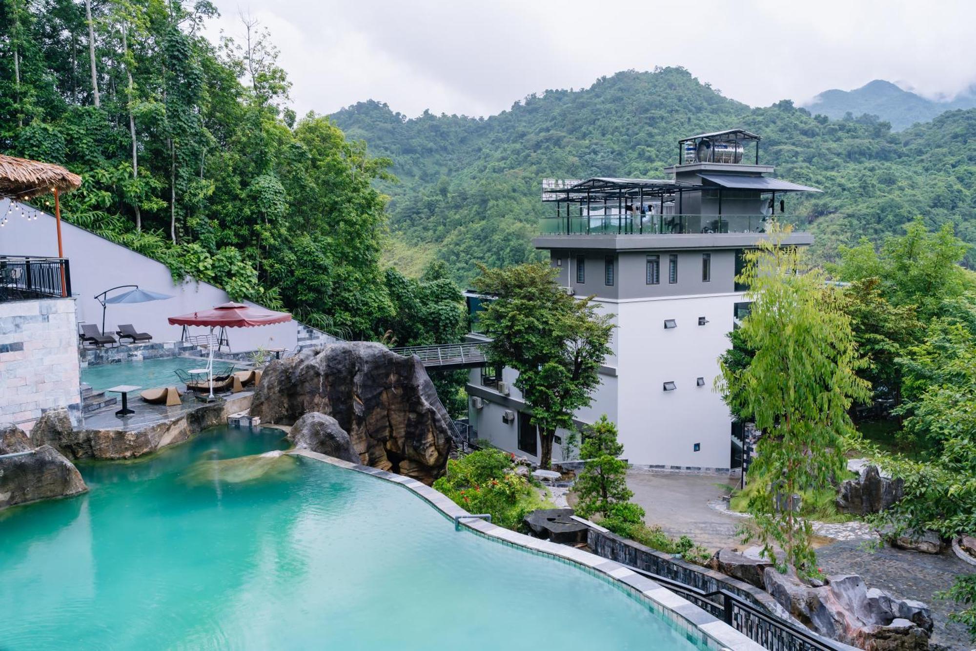 Lotus Premium - Group Tours Ha Giang