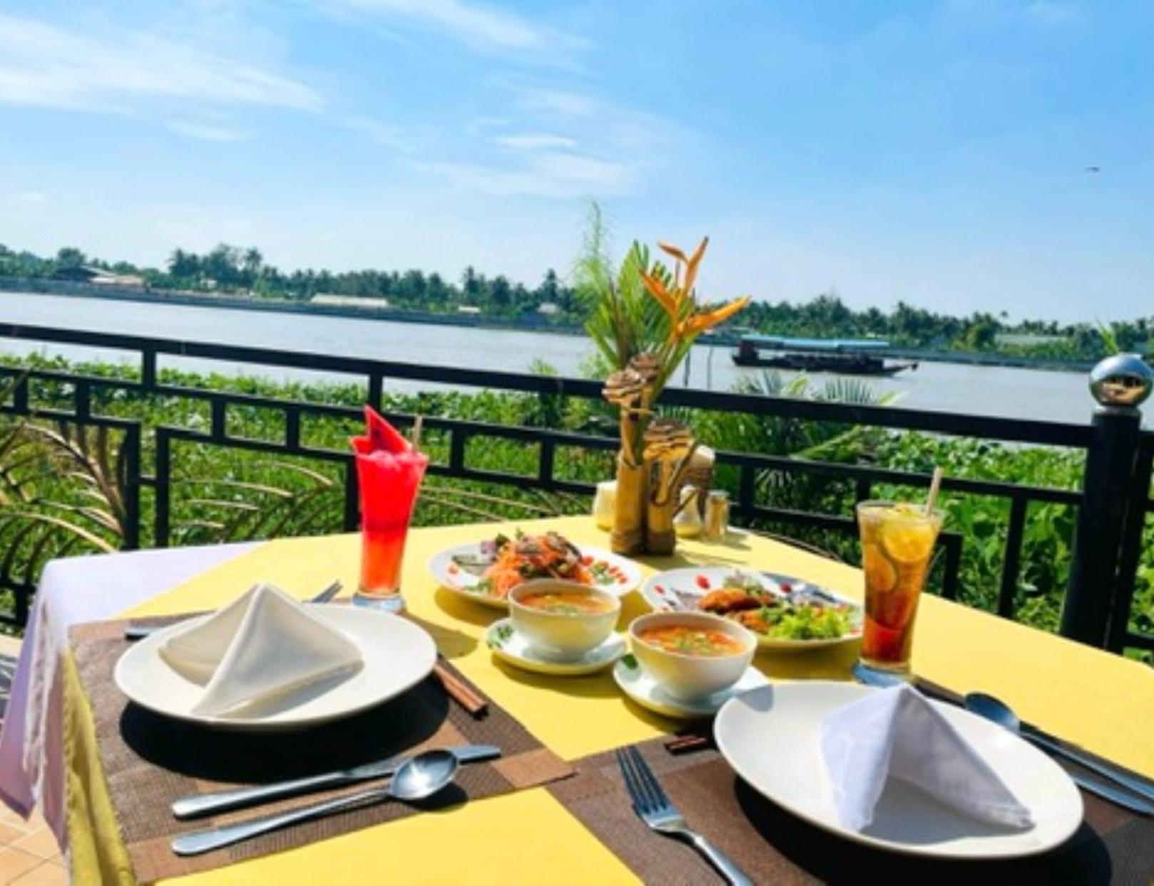 Mango Riverside Bed & Breakfast Ben Tre