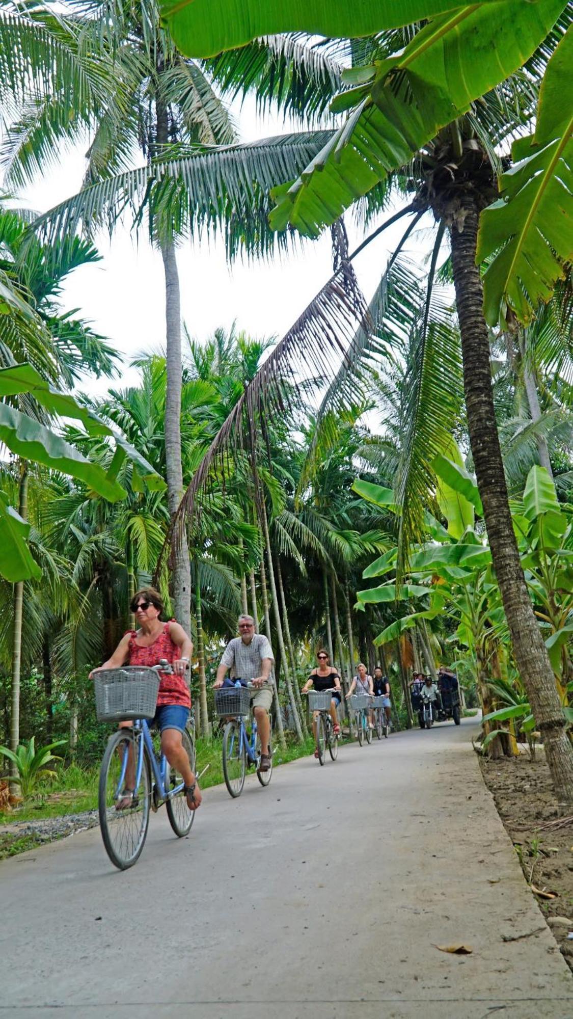 Mango Riverside Bed & Breakfast