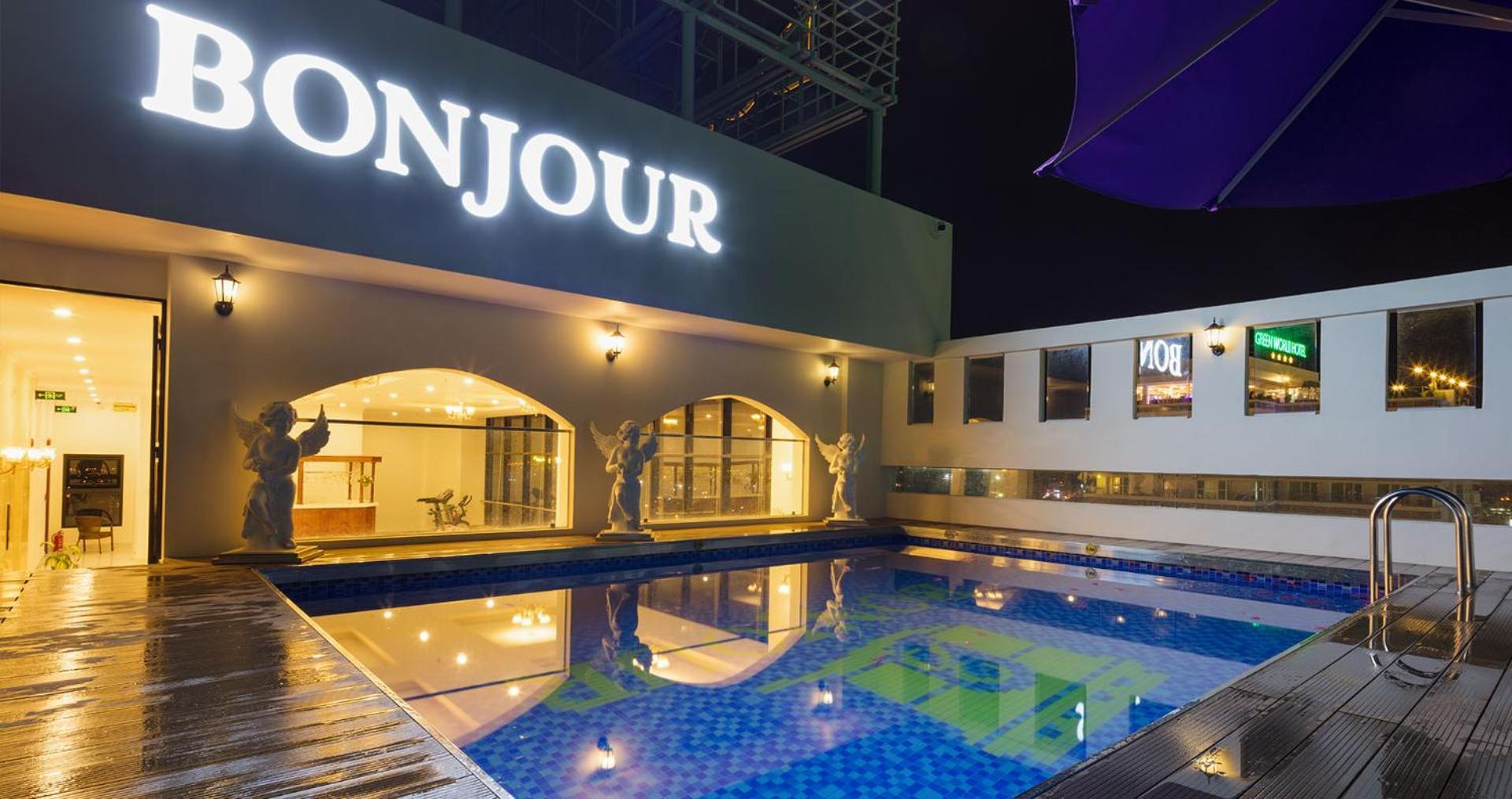 Khách sạn Bonjour Nha Trang