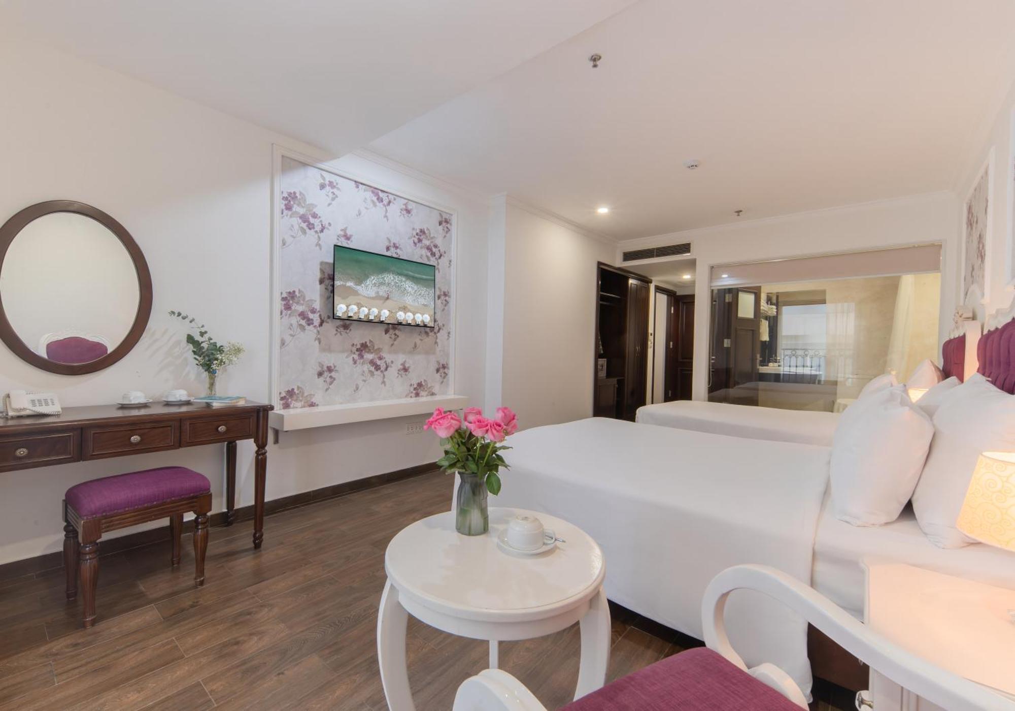 Khách sạn Bonjour Nha Trang