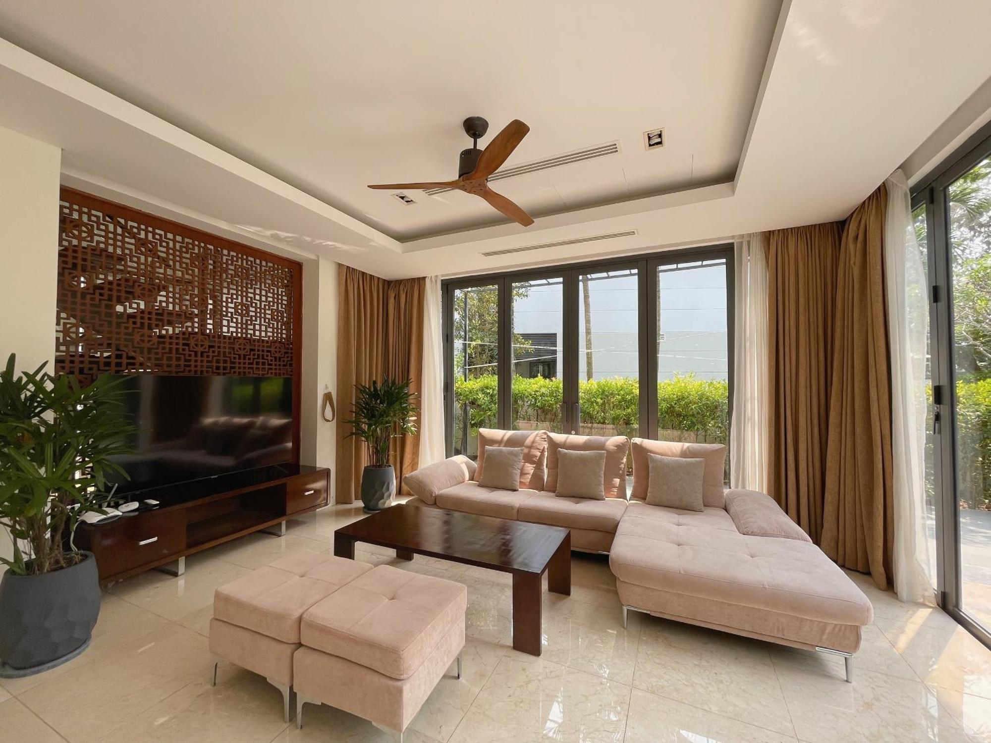 Villa Deluxe By Danatrip