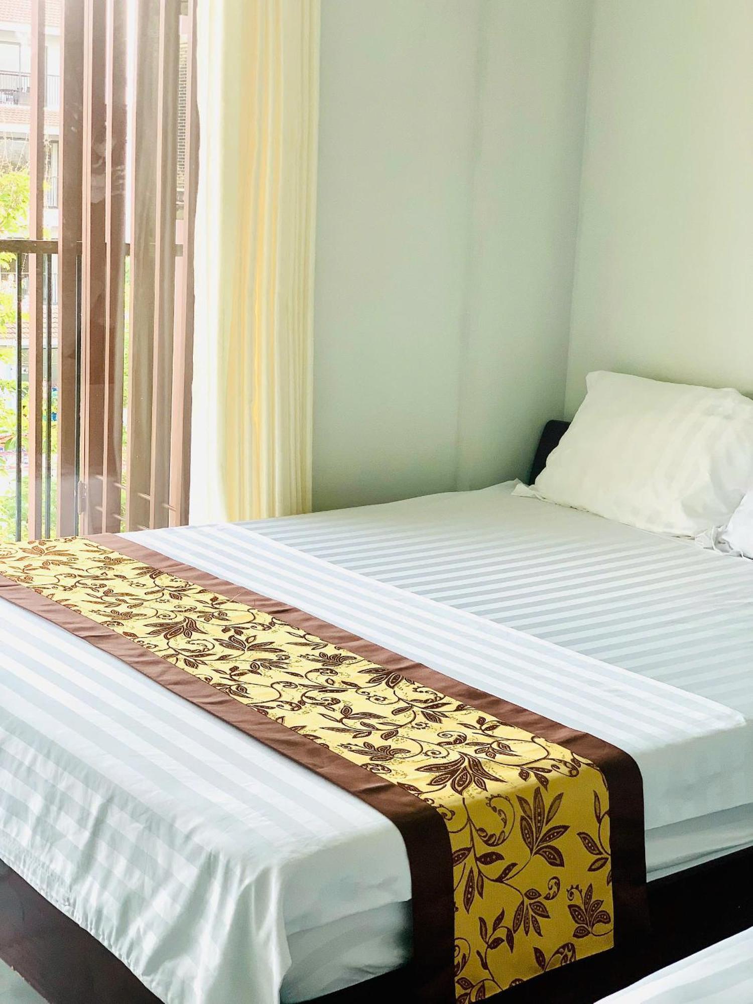 Night Market Hotel