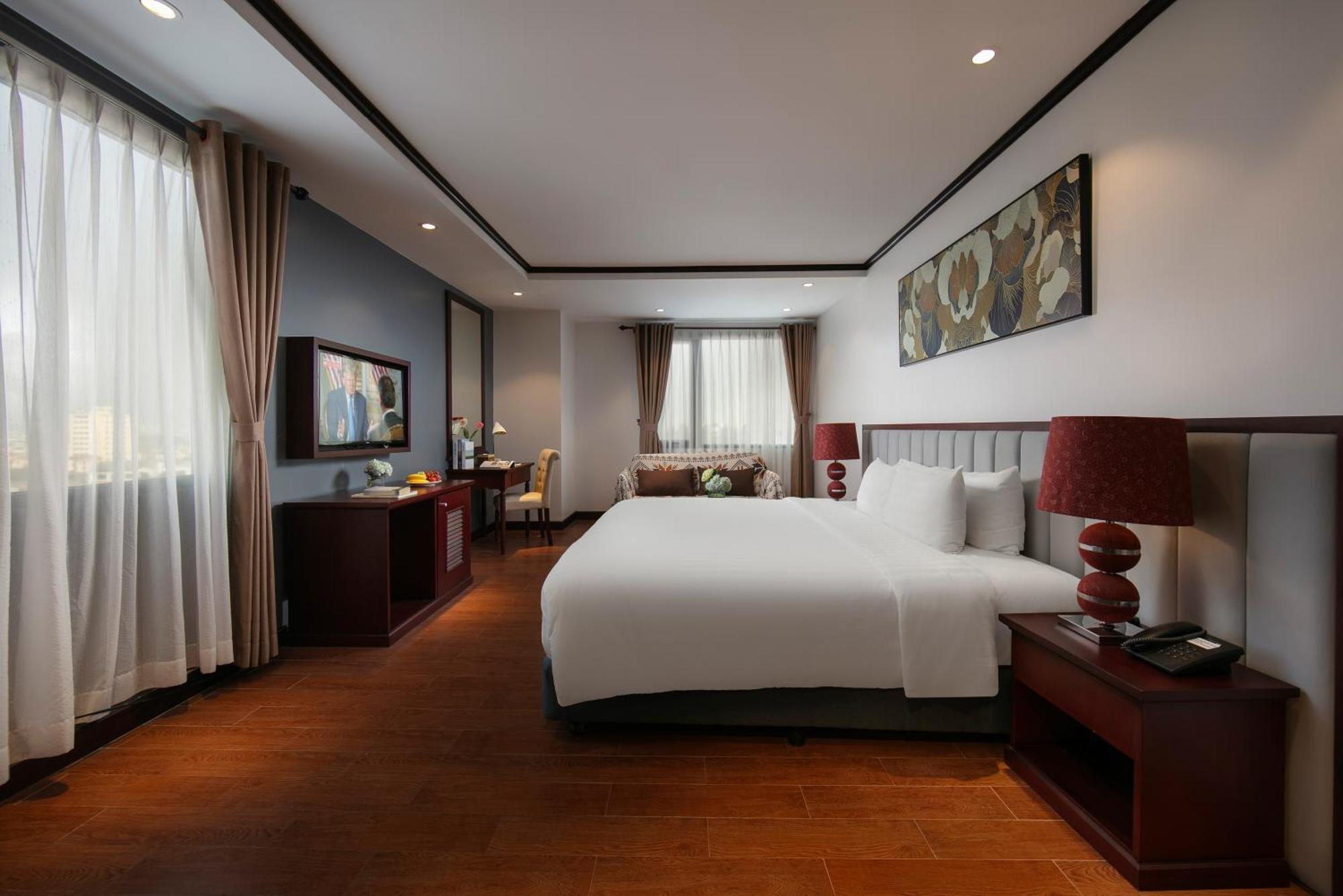Hotel De Corner Hanoi