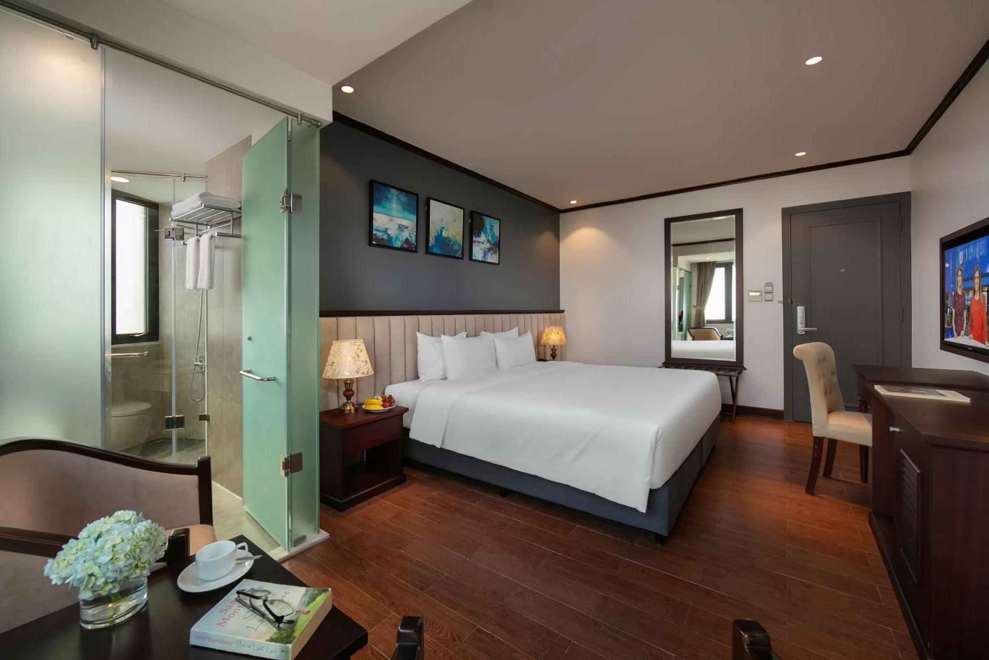 Hotel De Corner Hanoi