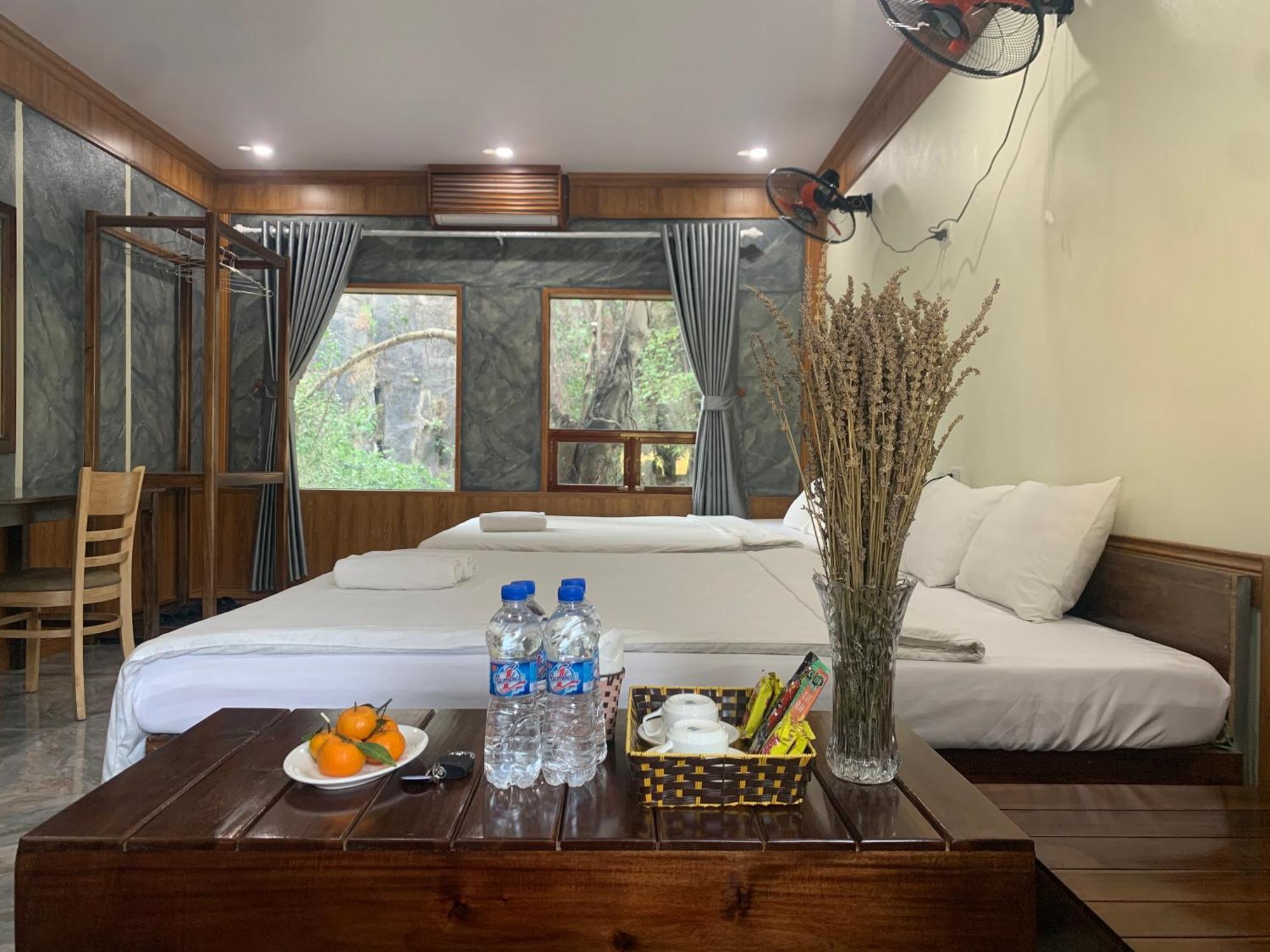 Capsule hotel Retreat *