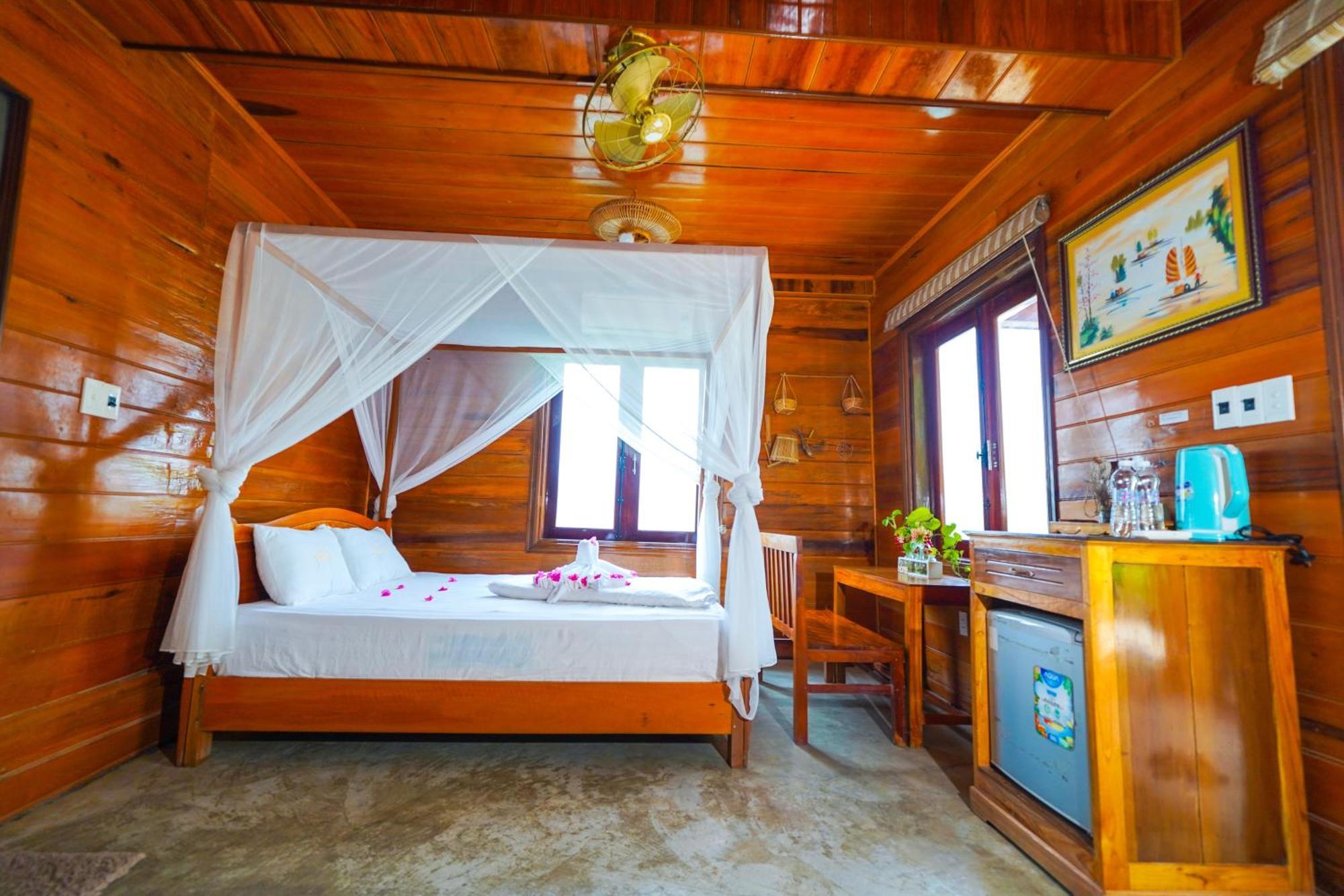 Jungle Boss Travel Homestay Phong Nha