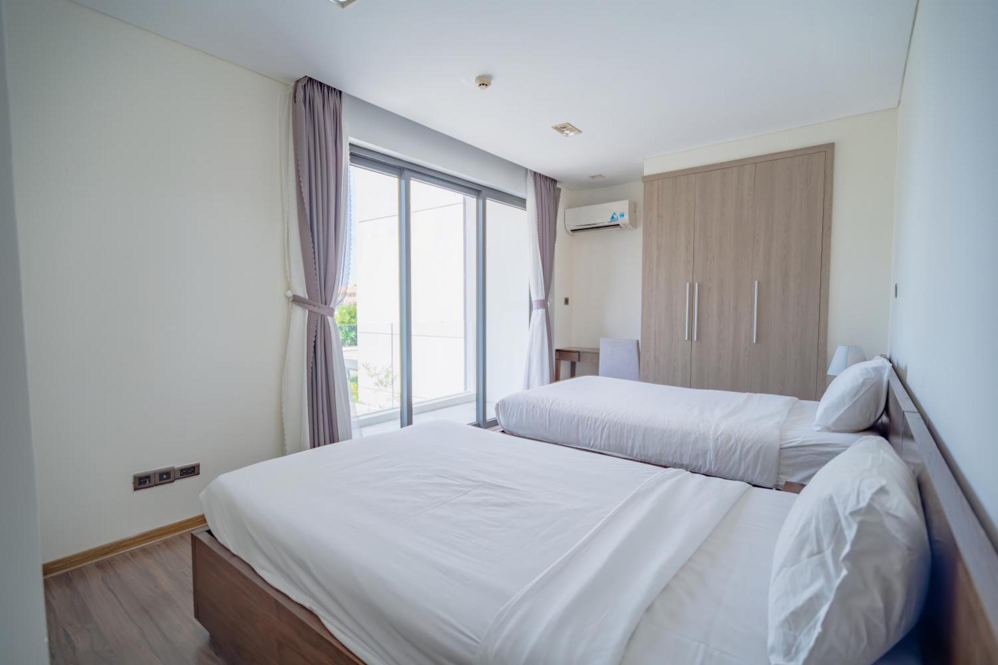 Clean & Quiet - The Point Biệt thự *
