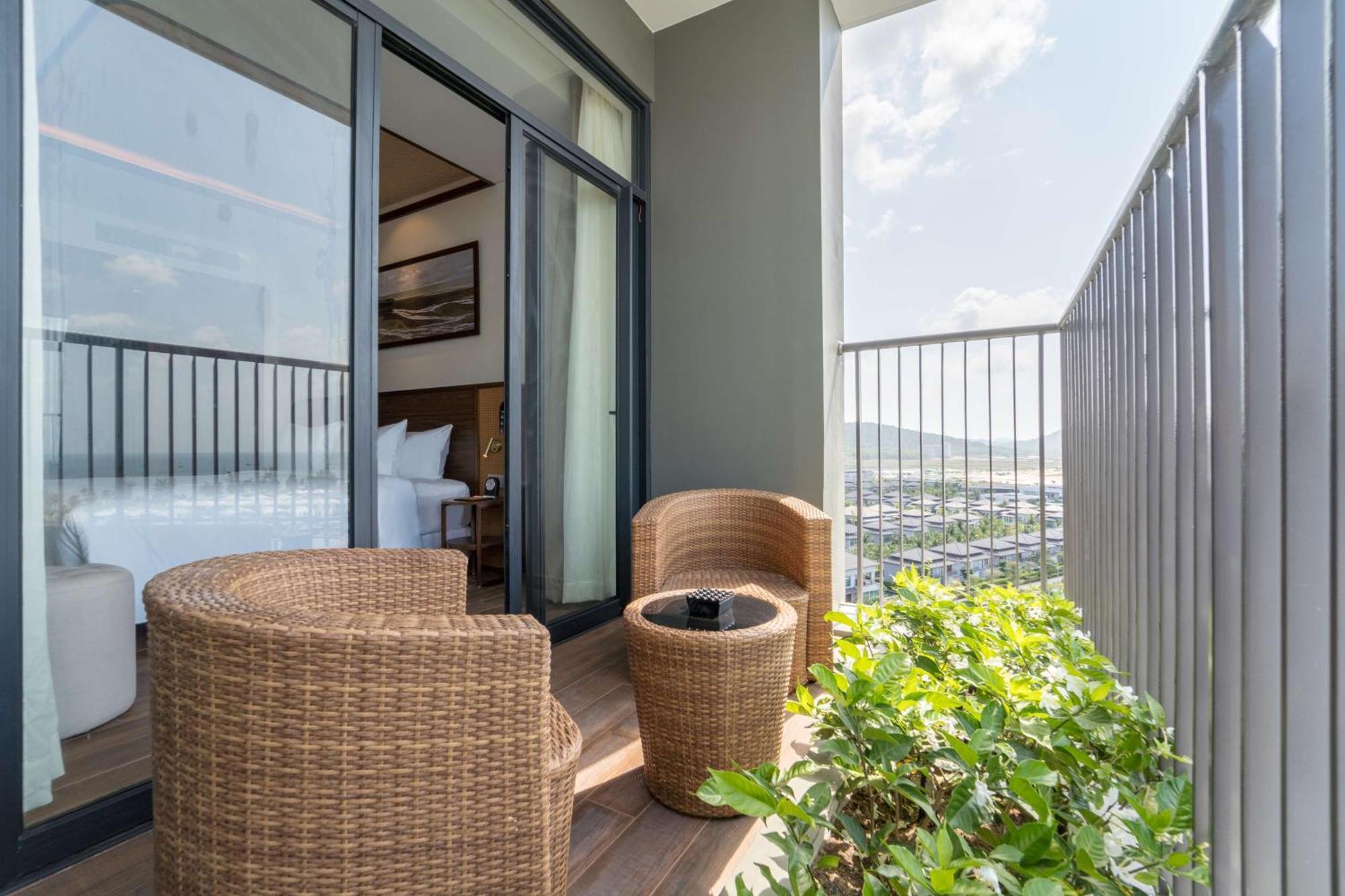 Western Premier Sonasea Resort